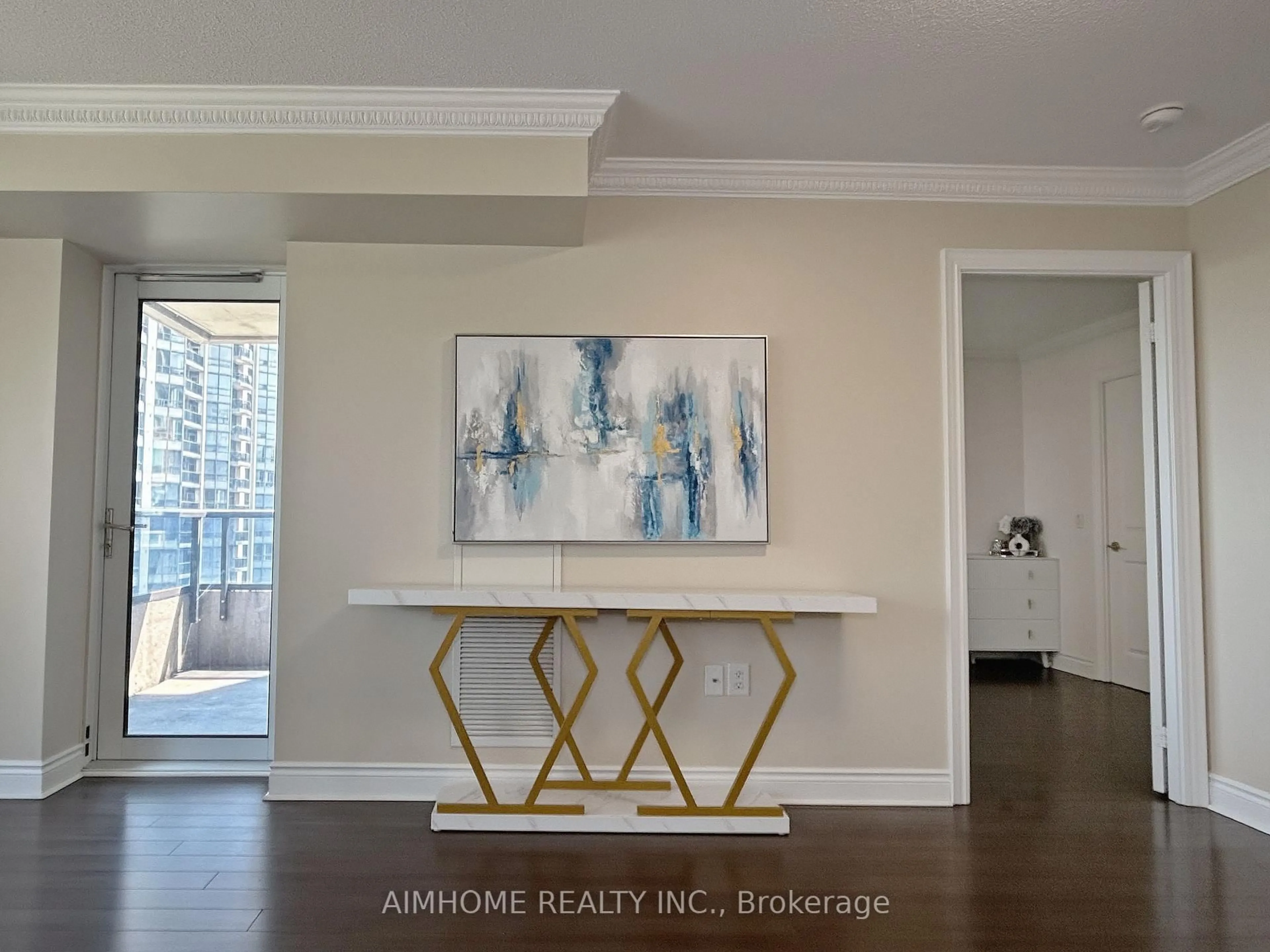 Indoor entryway for 500 Doris Ave #722, Toronto Ontario M2N 0C1