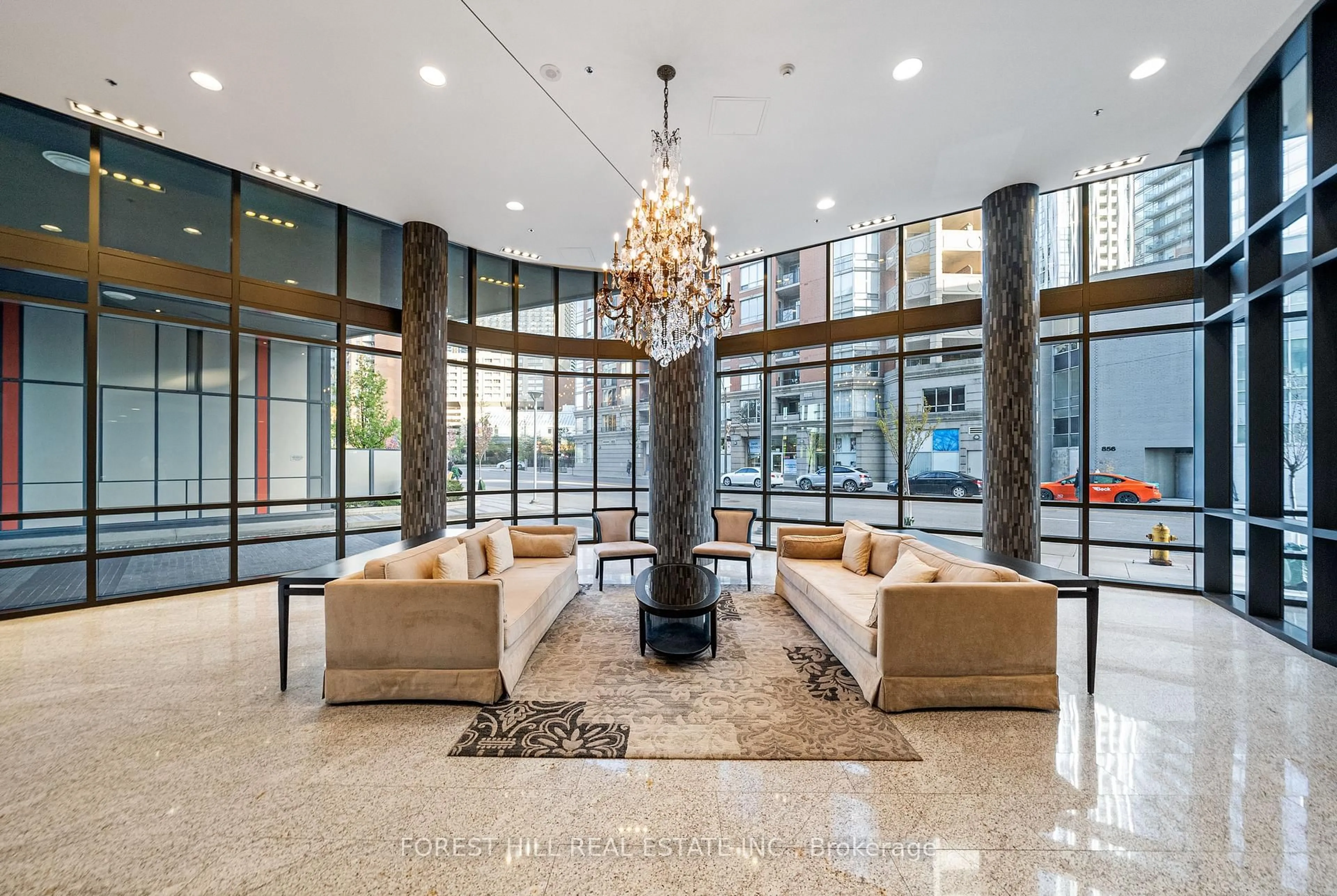 Lobby for 825 Church St #1106, Toronto Ontario M4W 3Z4
