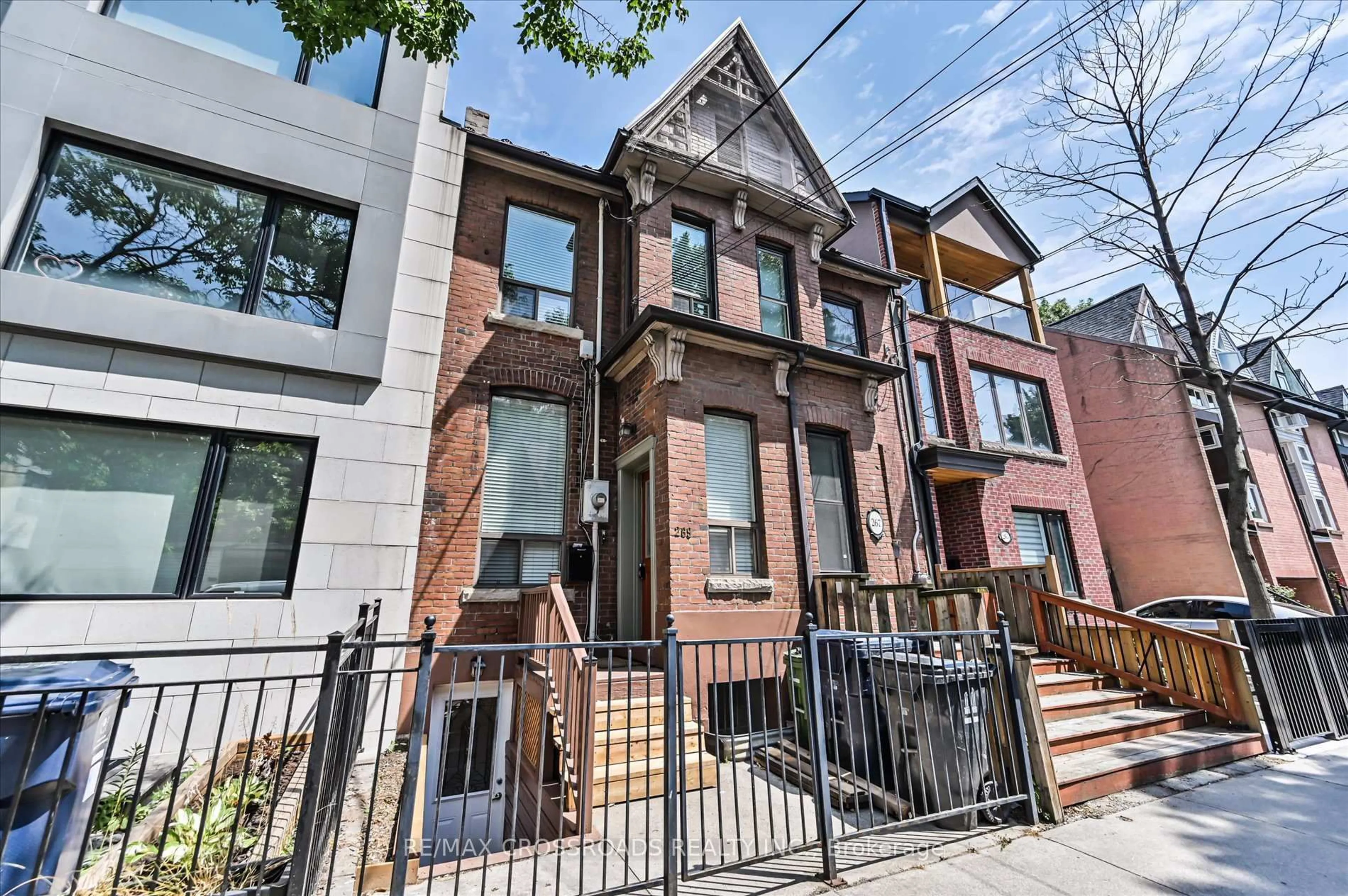 Home with brick exterior material, street for 269 Ontario St, Toronto Ontario M5A 2V6