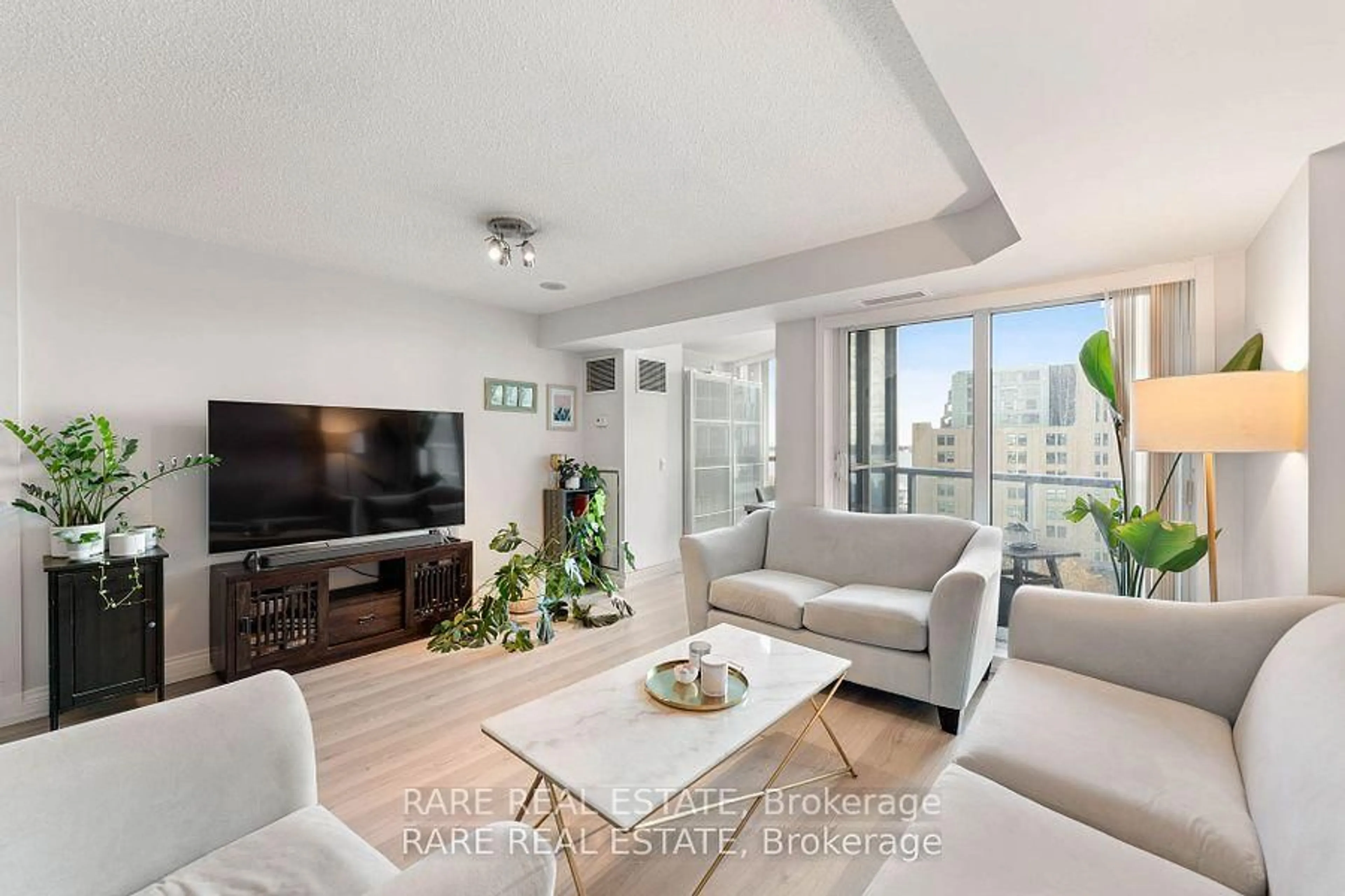 Living room with furniture, unknown for 8 York St #911, Toronto Ontario M5J 2Y2