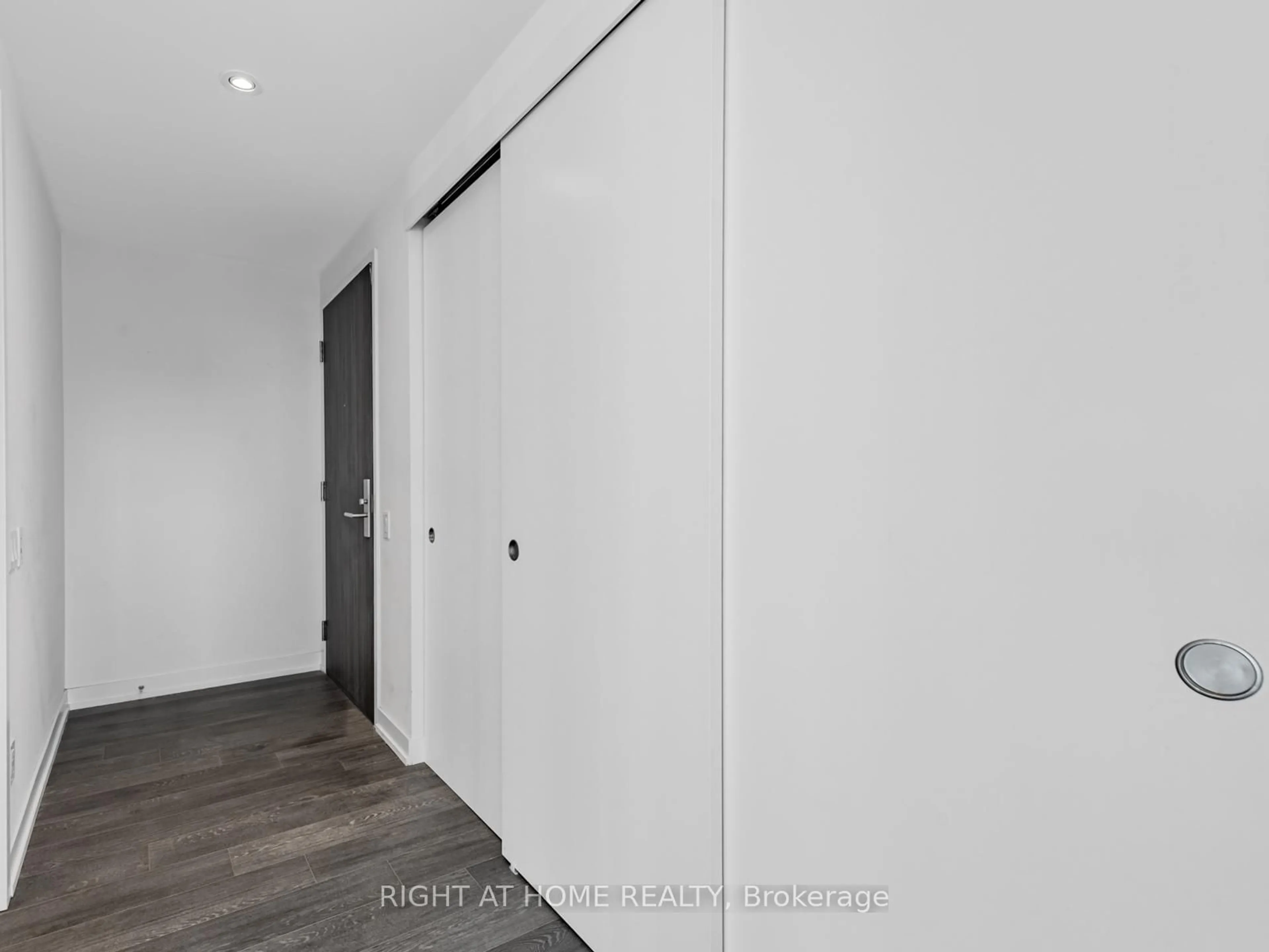 Unknown for 185 Roehampton Ave #3110, Toronto Ontario M4P 0C6