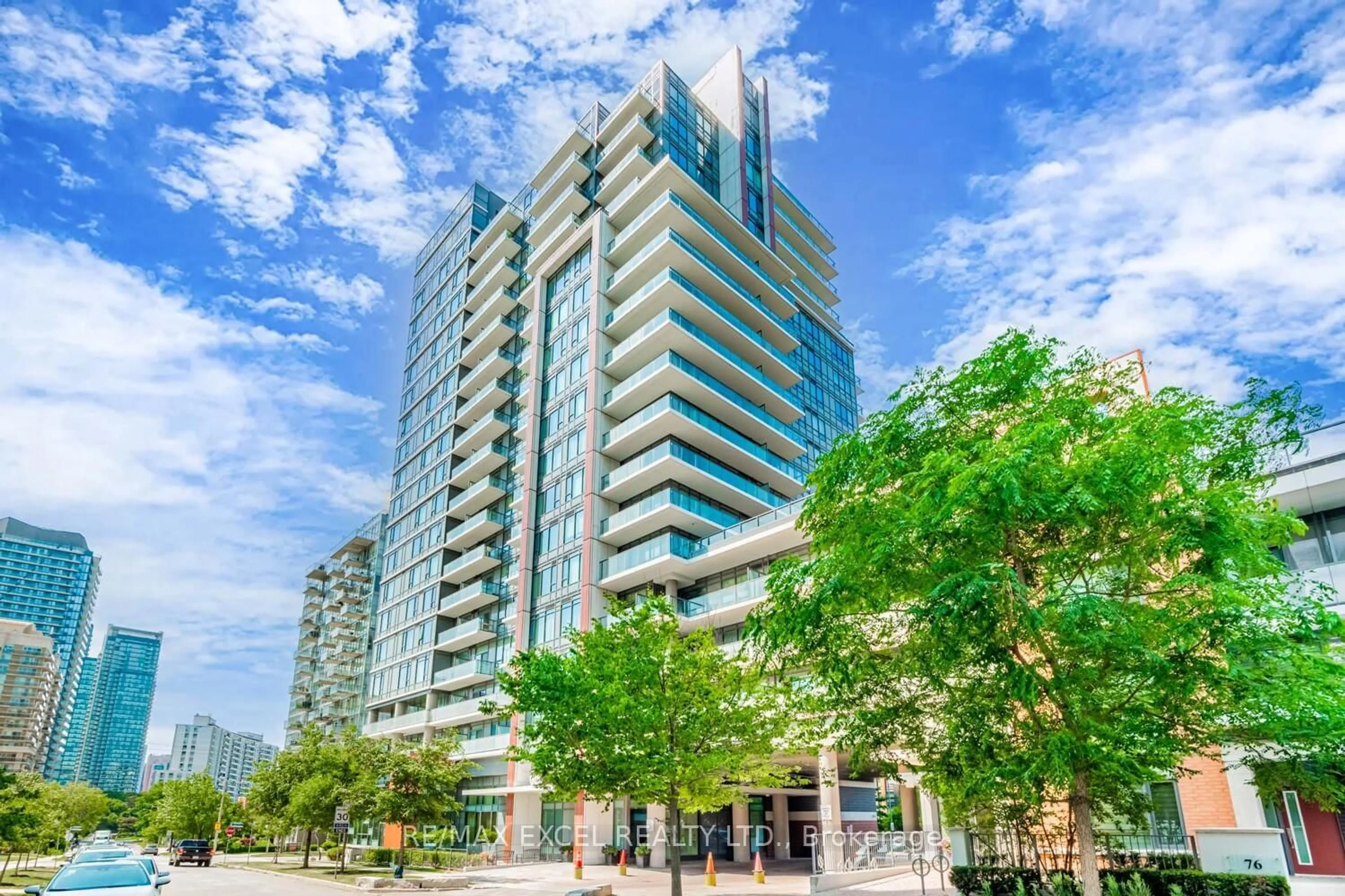 Patio, building for 68 Canterbury Pl #1507, Toronto Ontario M2N 0H8