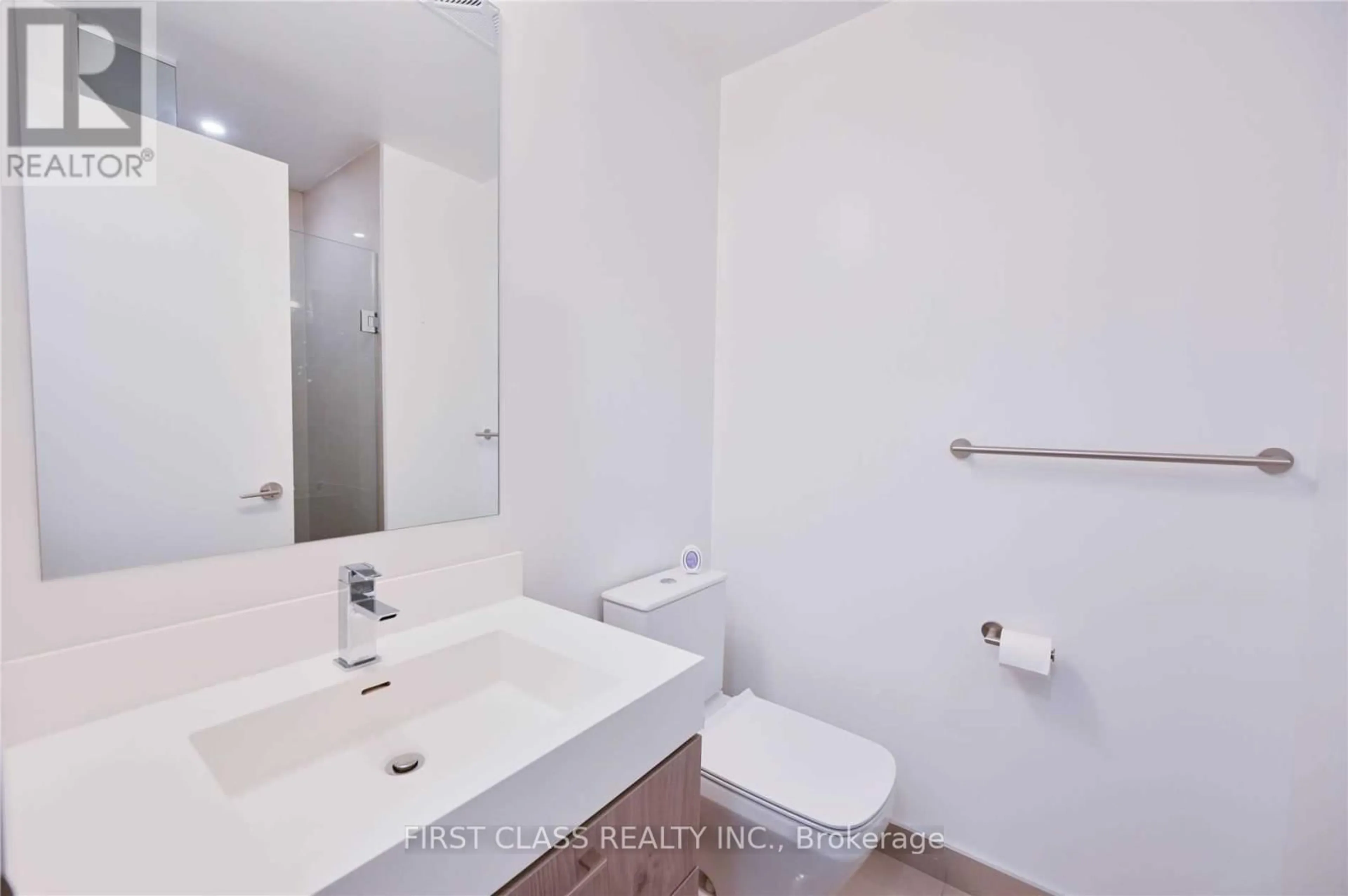 Standard bathroom, unknown for 1 Yorkville Ave #608, Toronto Ontario M4W 1L1