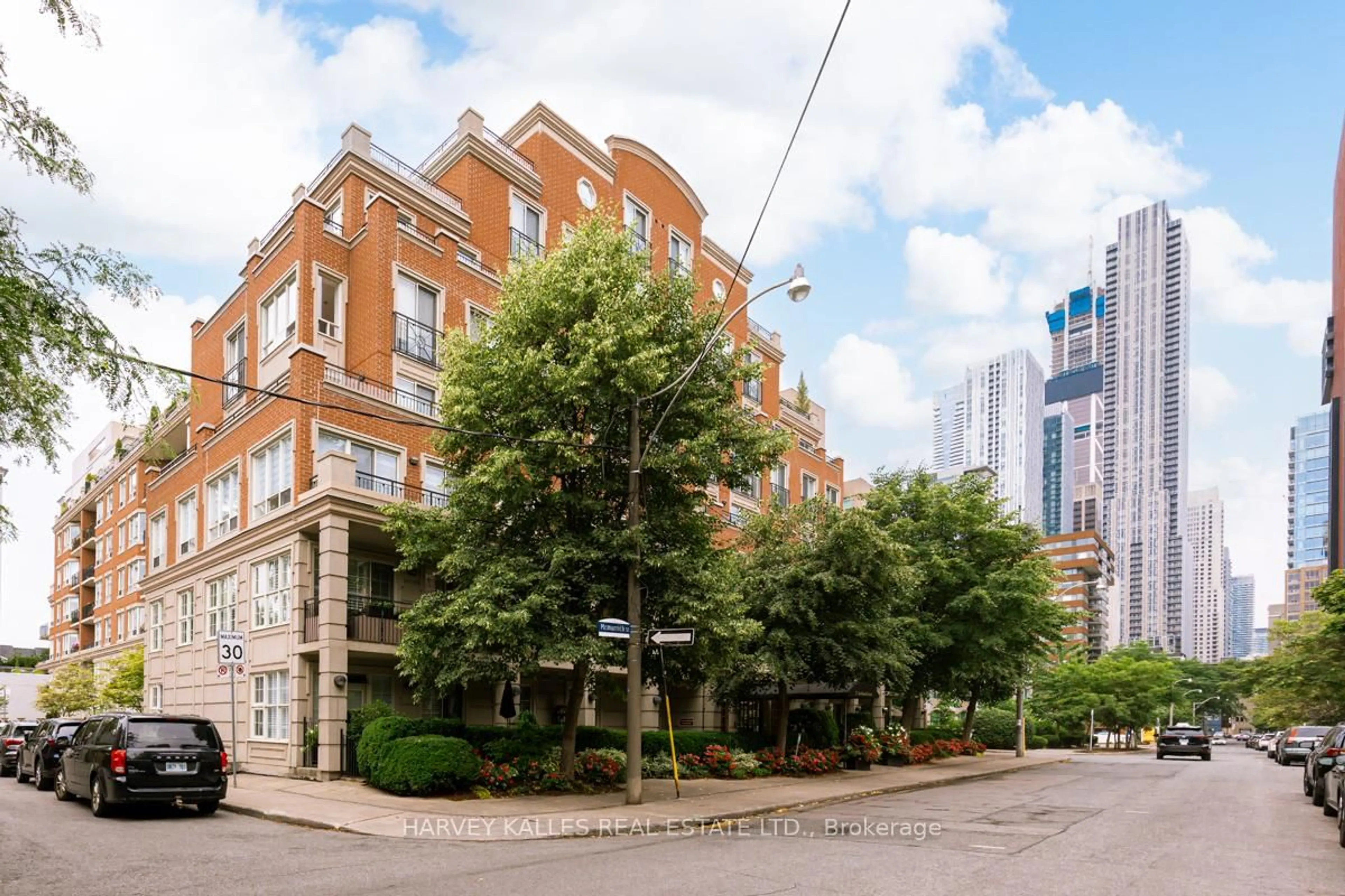 Unknown for 77 McMurrich St #302, Toronto Ontario M5R 3V3