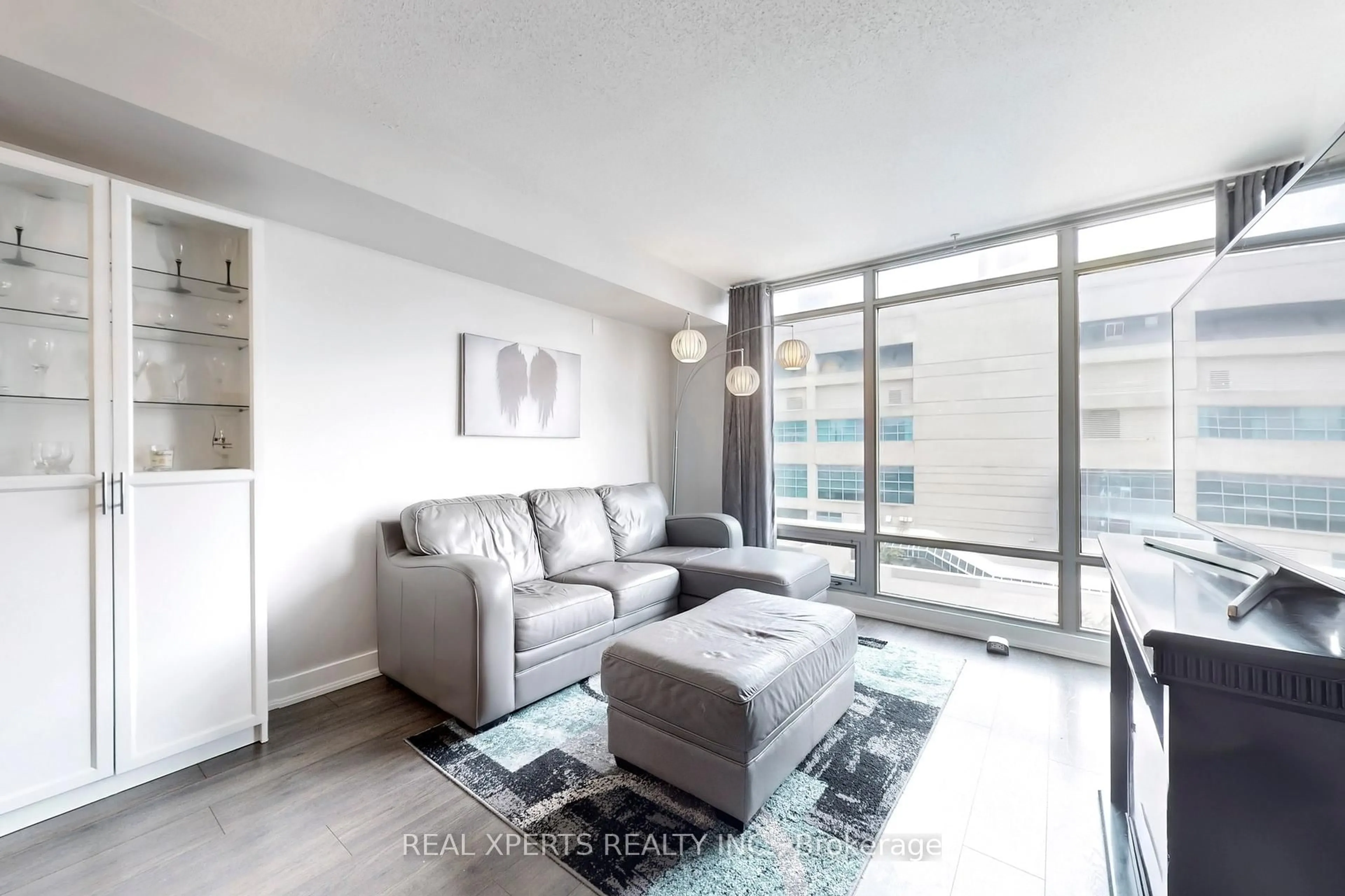 Living room with furniture, unknown for 81 Navy Wharf Crt #901, Toronto Ontario M5V 3S2