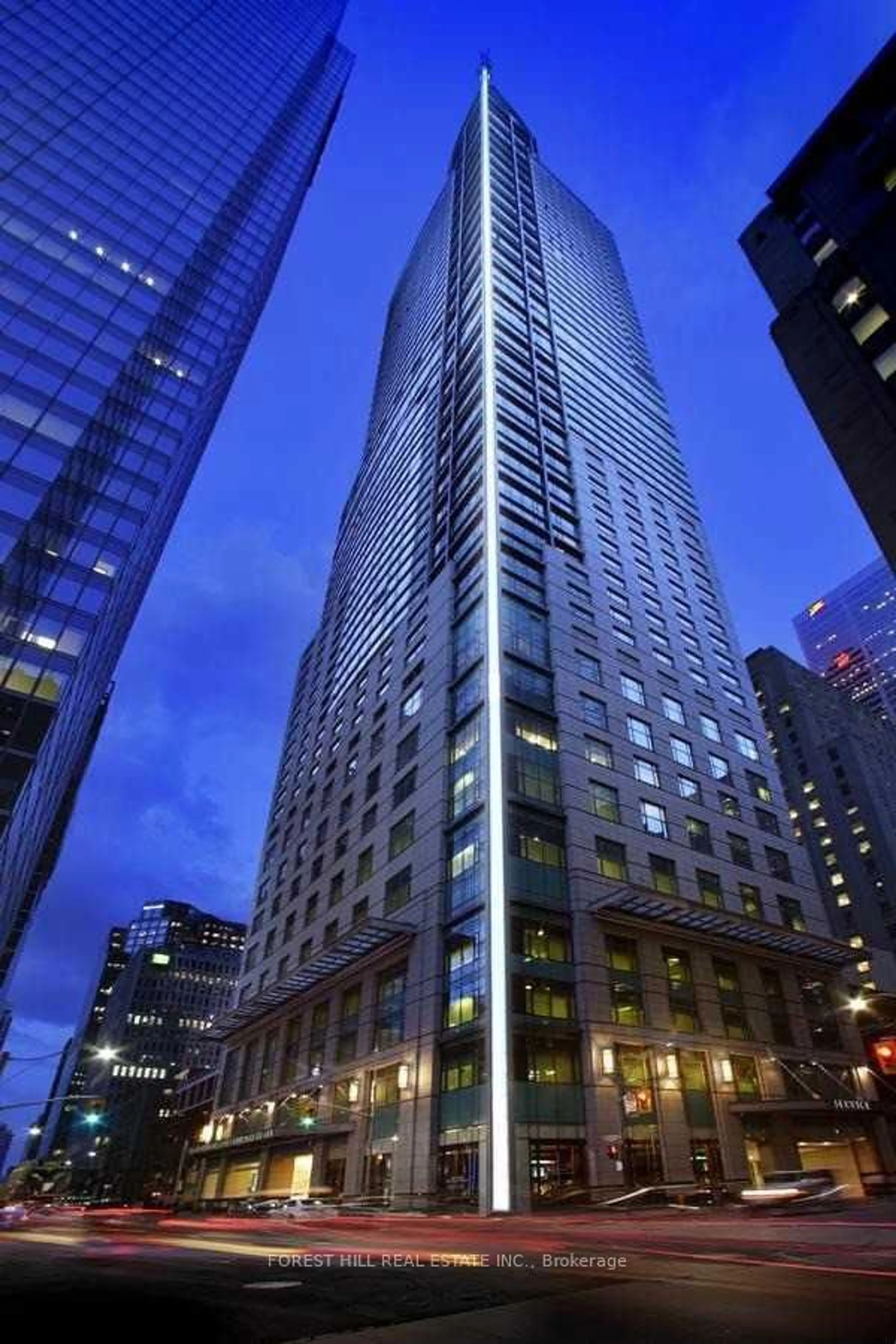 Indoor foyer for 311 Bay St #4604, Toronto Ontario M5H 4G5