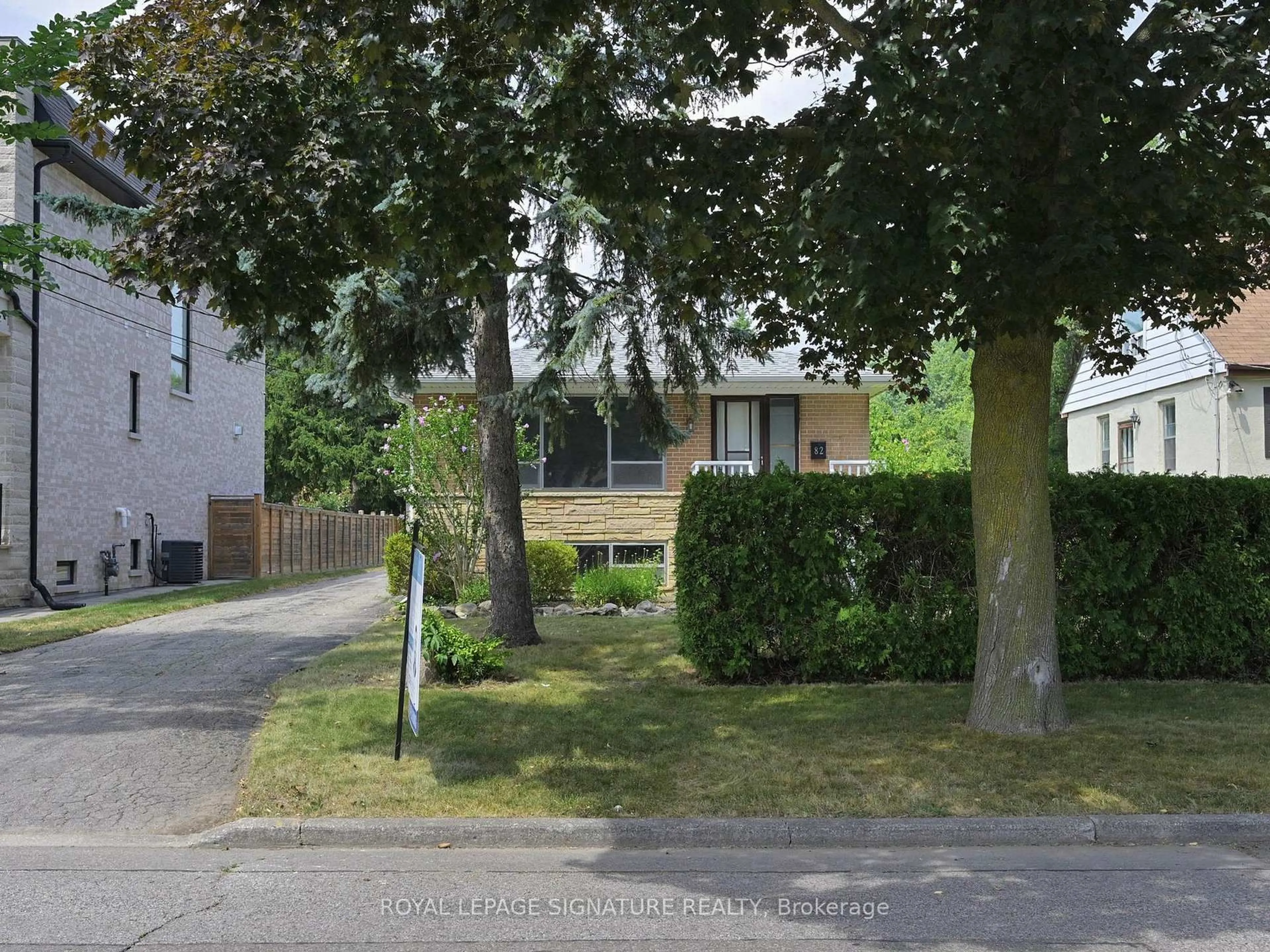 Unknown for 82 Northwood Dr, Toronto Ontario M2M 2K1
