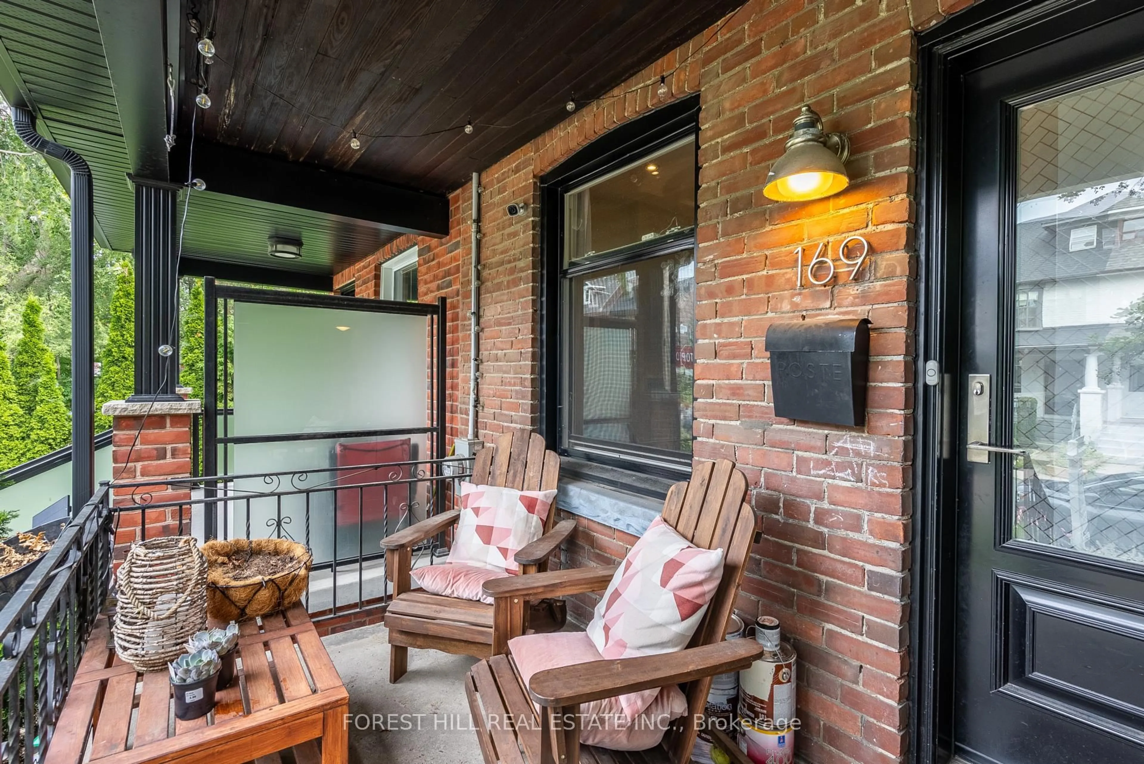 Patio, street for 169 Rushton Rd, Toronto Ontario M6G 3H9