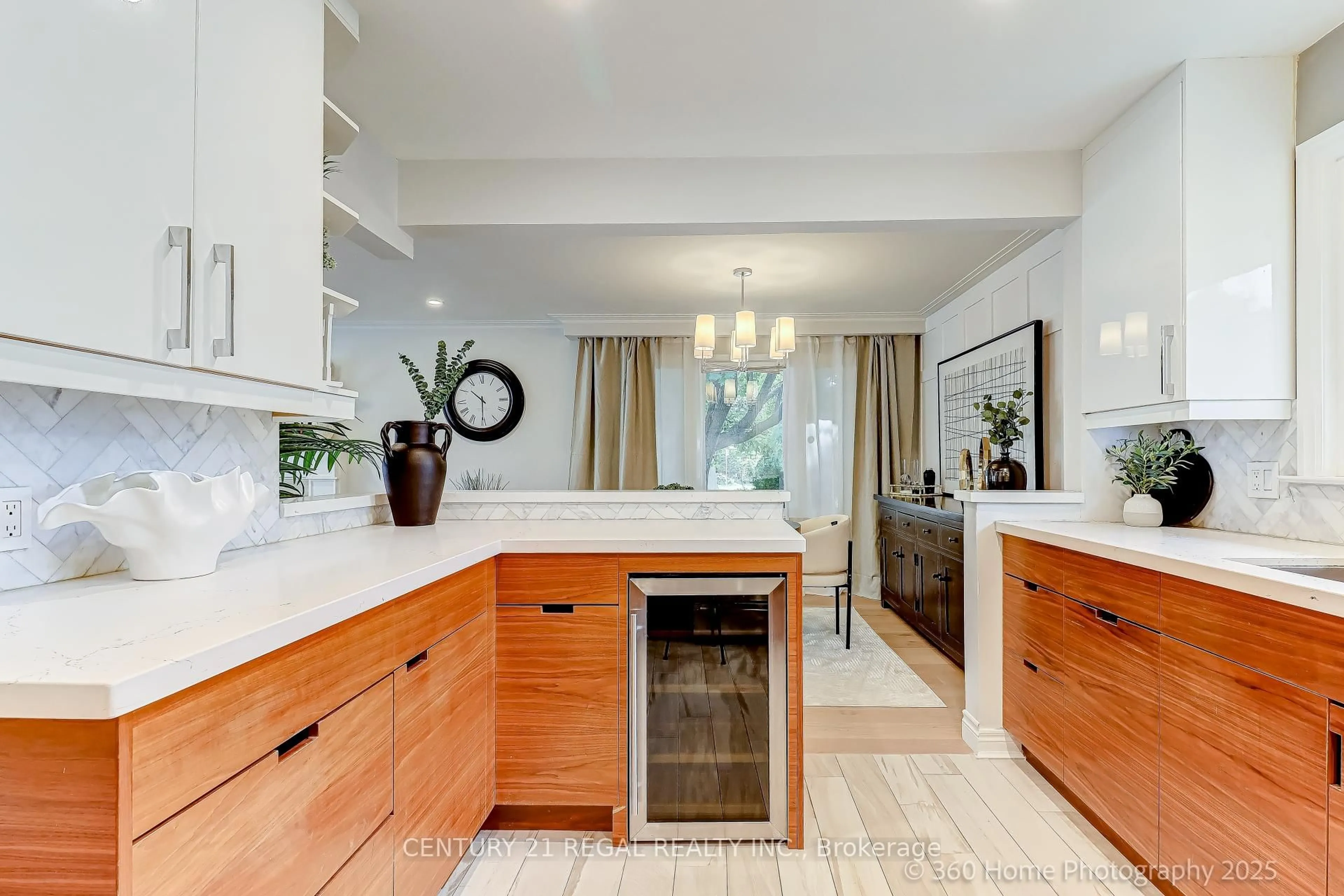Contemporary kitchen, ceramic/tile floor for 116 Sweeney Dr, Toronto Ontario M4A 2J9