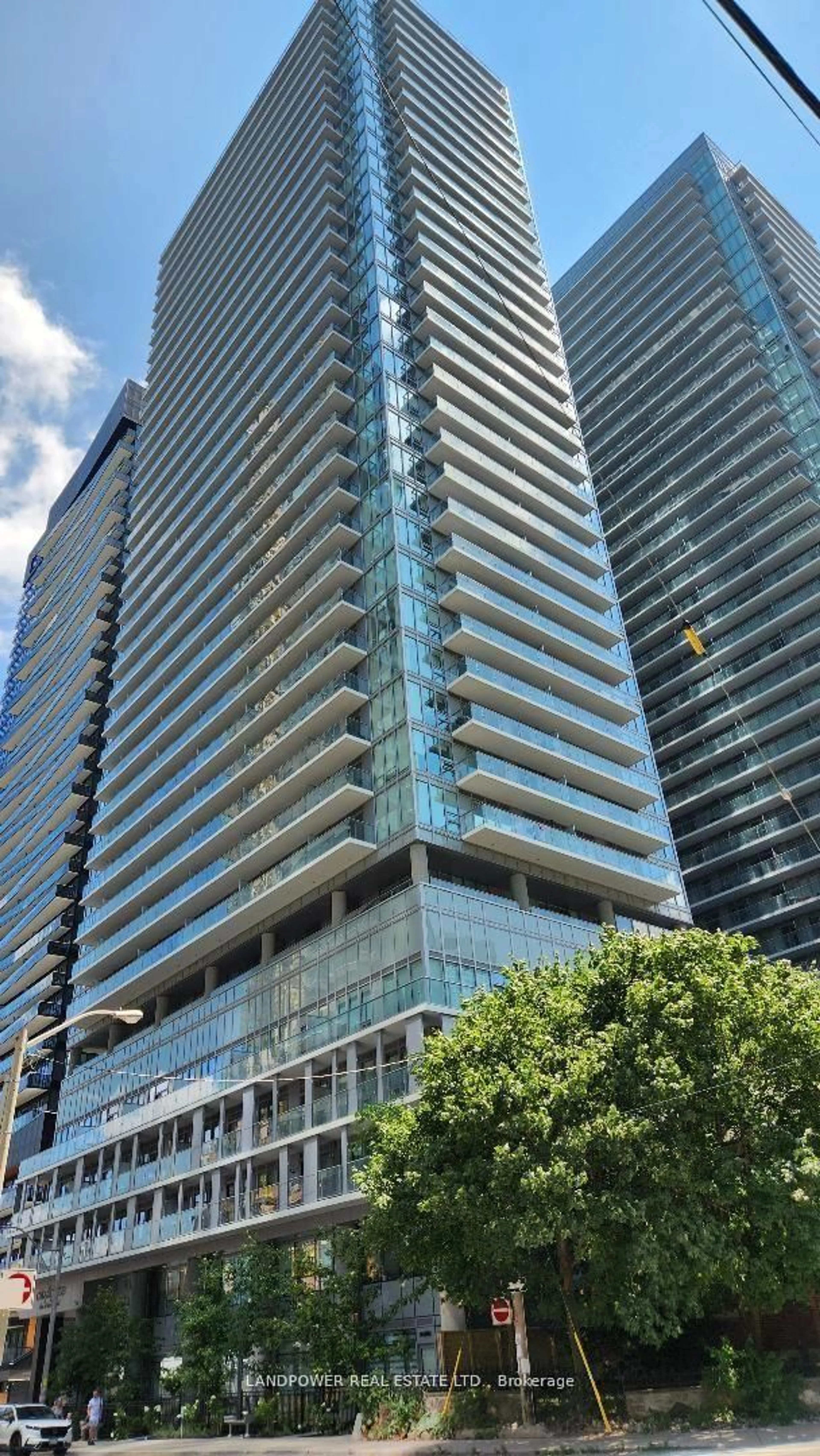 Unknown for 99 Broadway Ave #2811, Toronto Ontario M4P 0E3