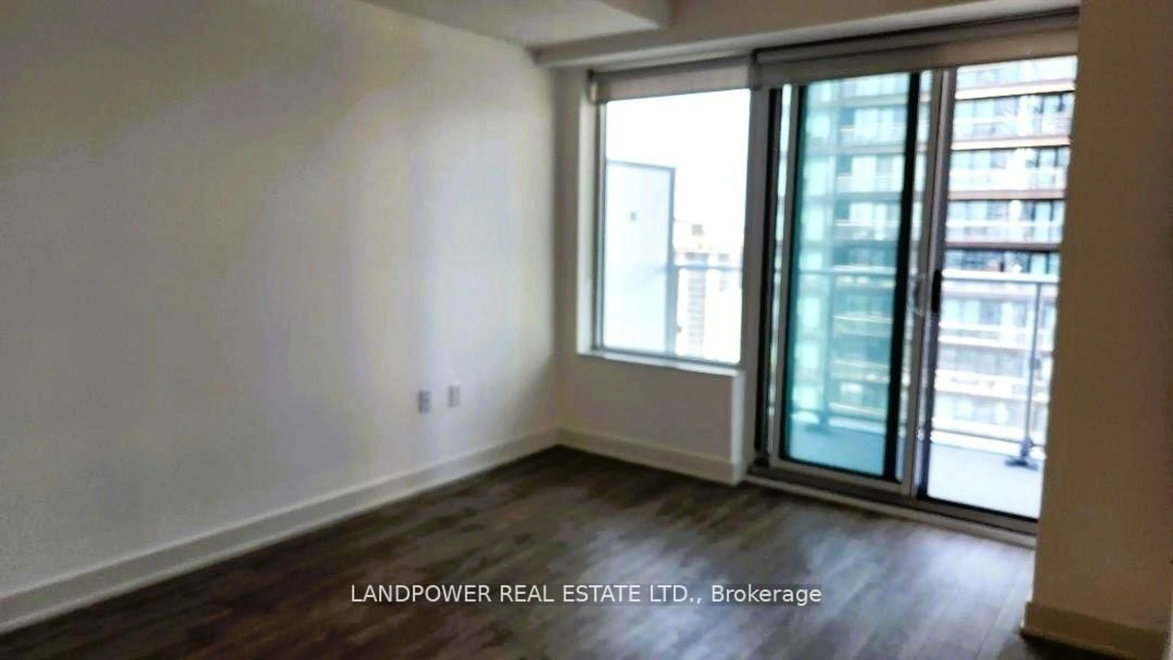 A pic of a room for 99 Broadway Ave #2811, Toronto Ontario M4P 0E3
