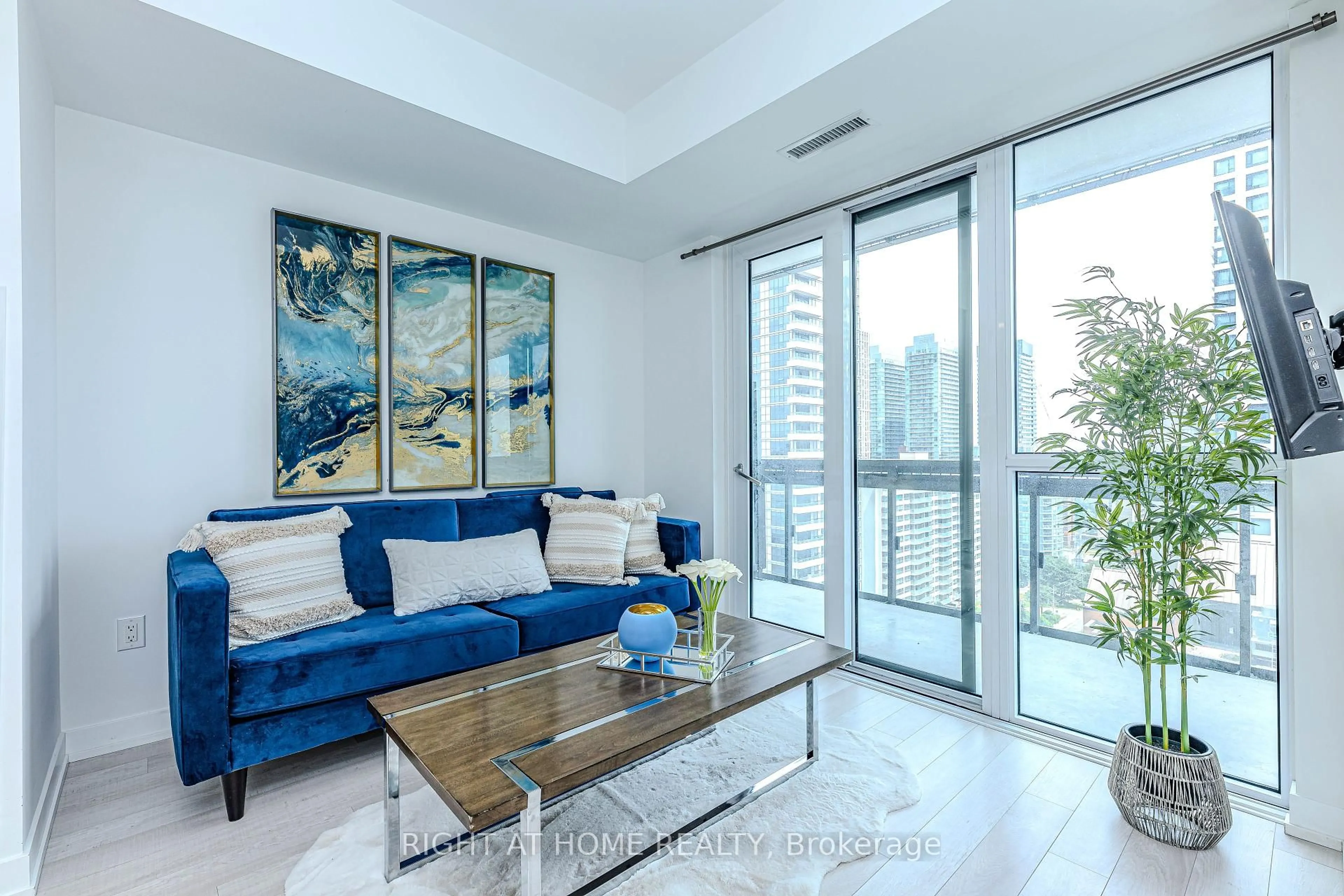 Living room with furniture, unknown for 39 Roehampton Ave #1301, Toronto Ontario M4P 0G1
