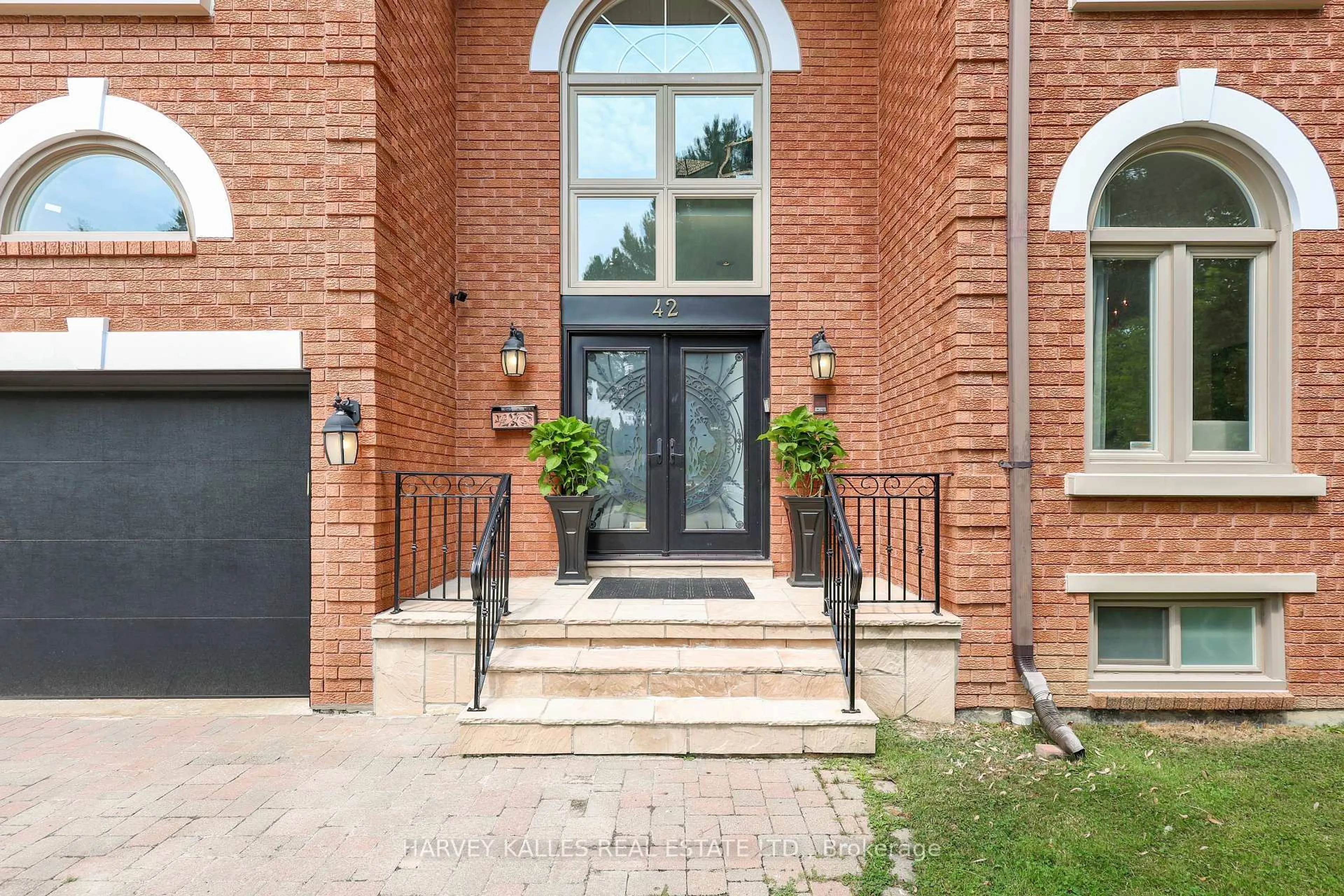 Home with brick exterior material, street for 42 Grangemill Cres, Toronto Ontario M3B 2J2