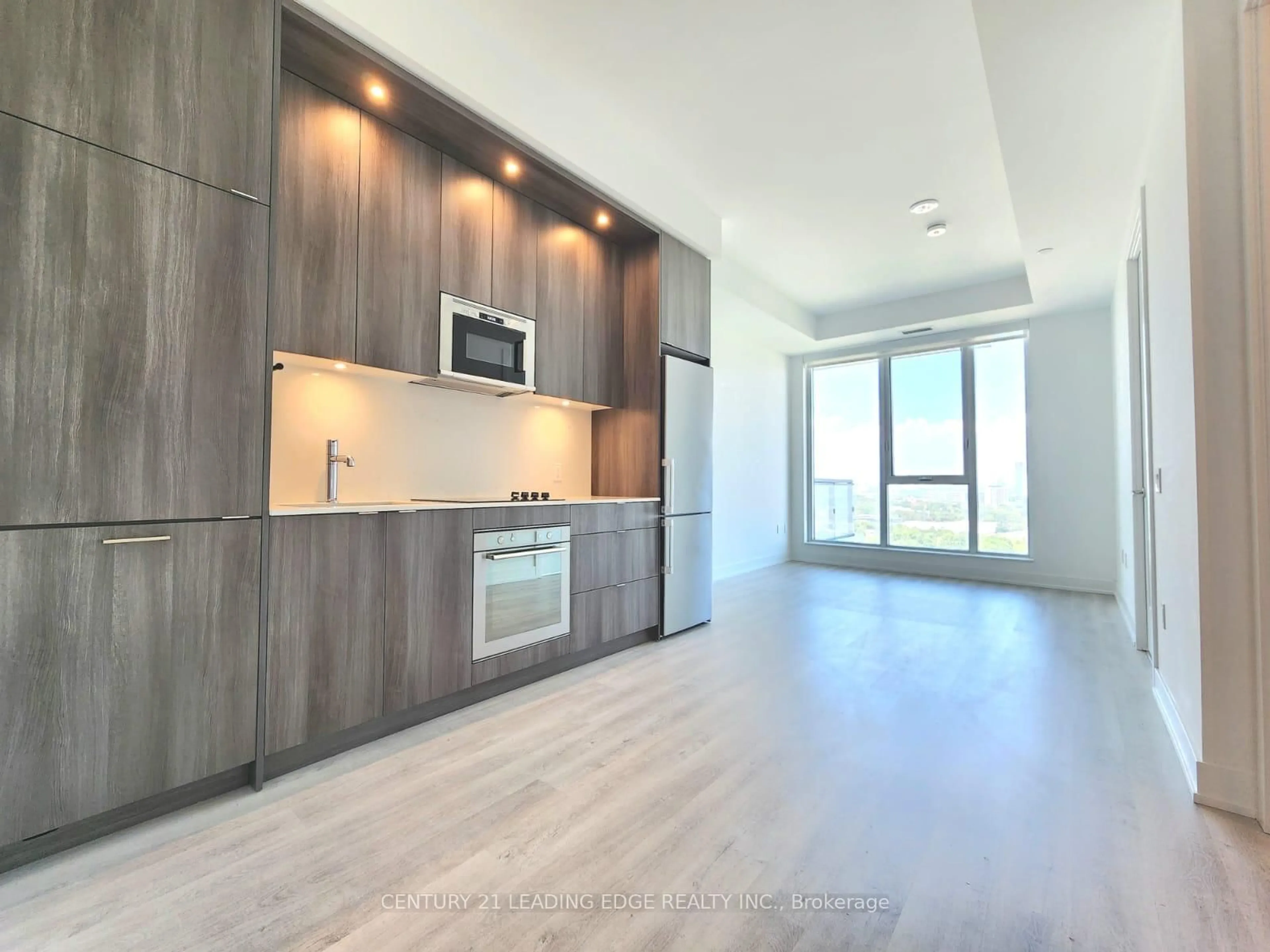 Open concept kitchen, unknown for 20 Inn On The Park Dr #2539, Toronto Ontario M3C 0P8