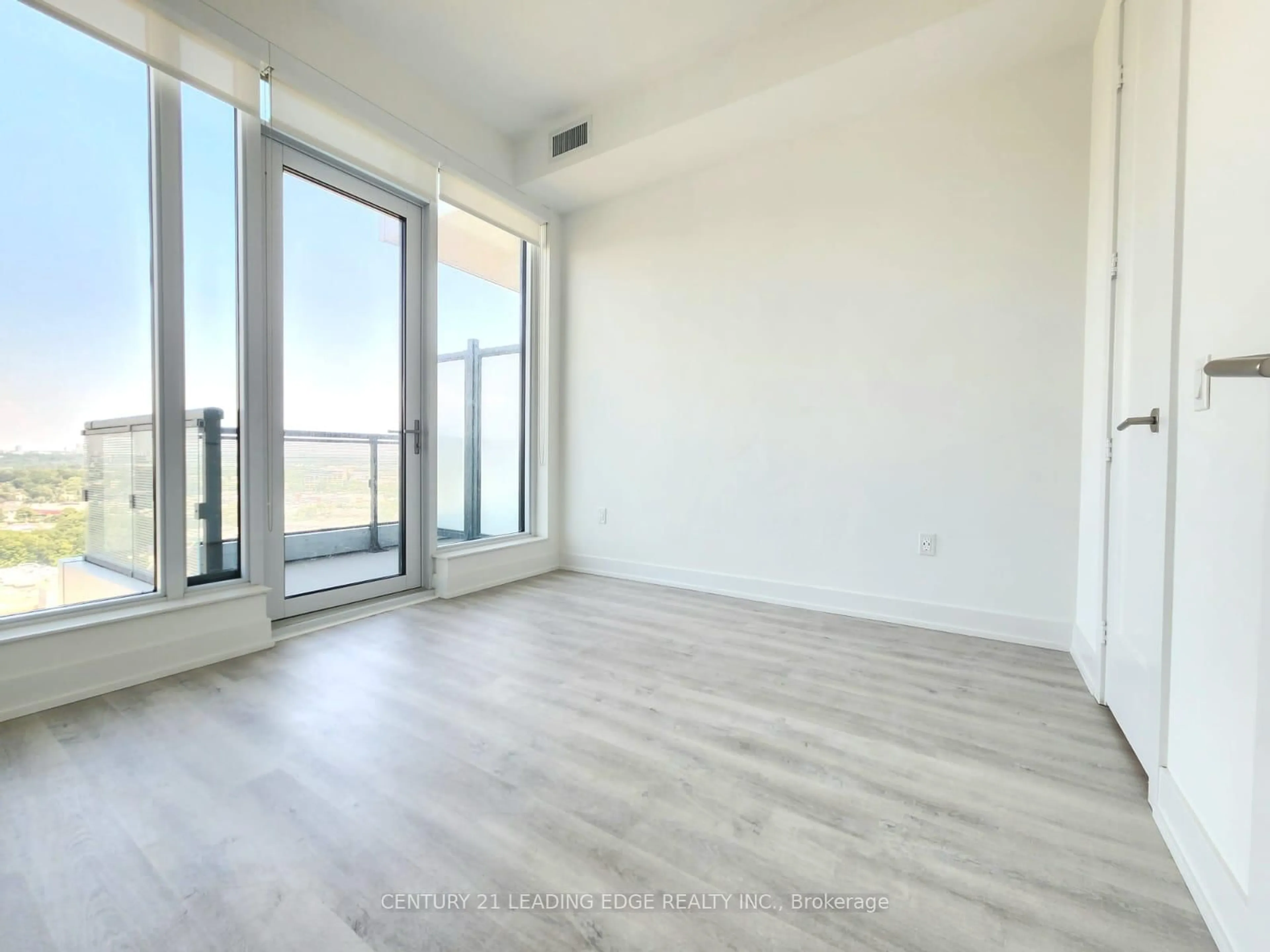 A pic of a room for 20 Inn On The Park Dr #2539, Toronto Ontario M3C 0P8