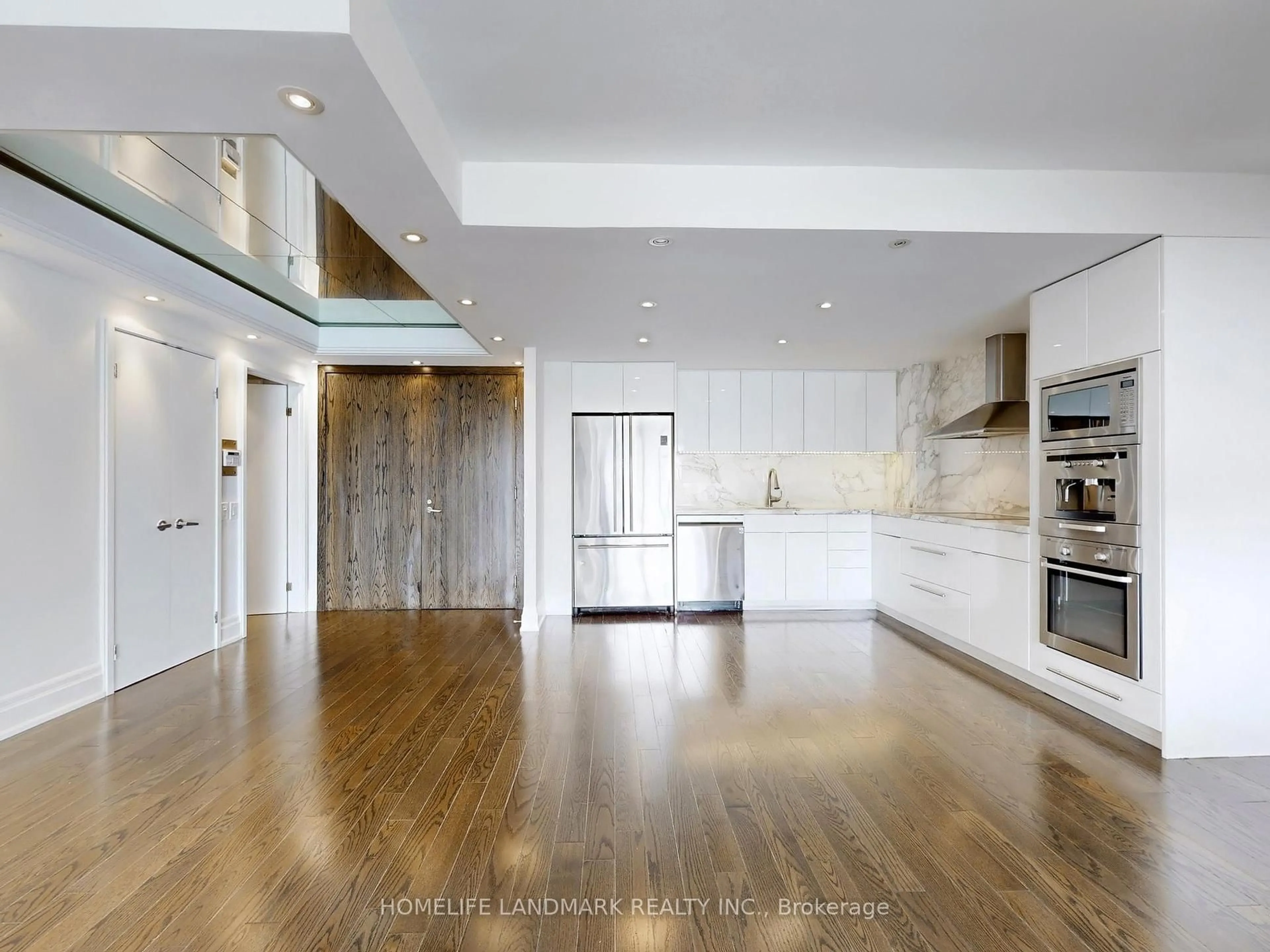 Open concept kitchen, unknown for 480 Queens Quay #304W, Toronto Ontario M5N 2Y5