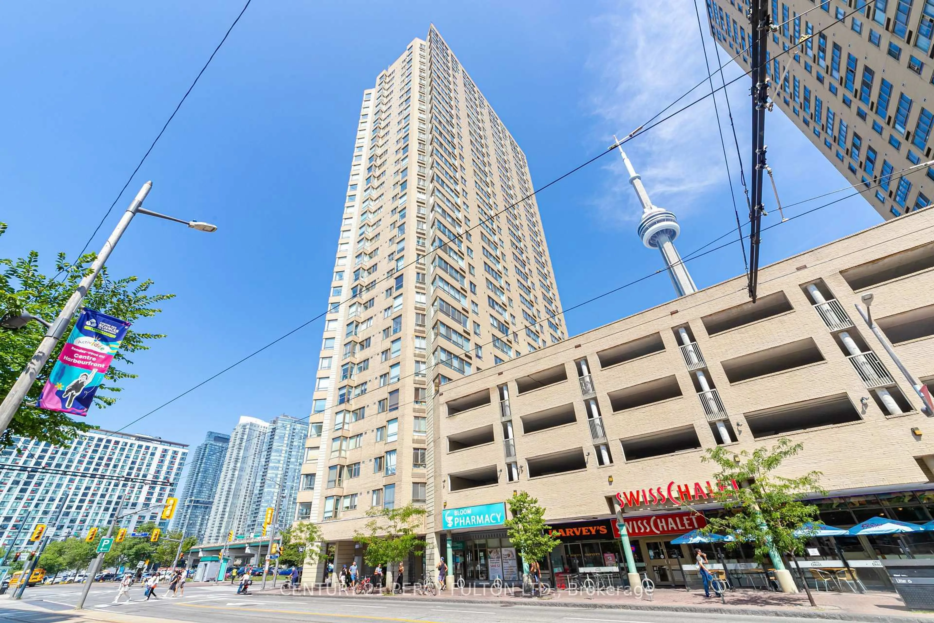 Patio, unknown for 270 Queens Quay #1407, Toronto Ontario M5J 2N4