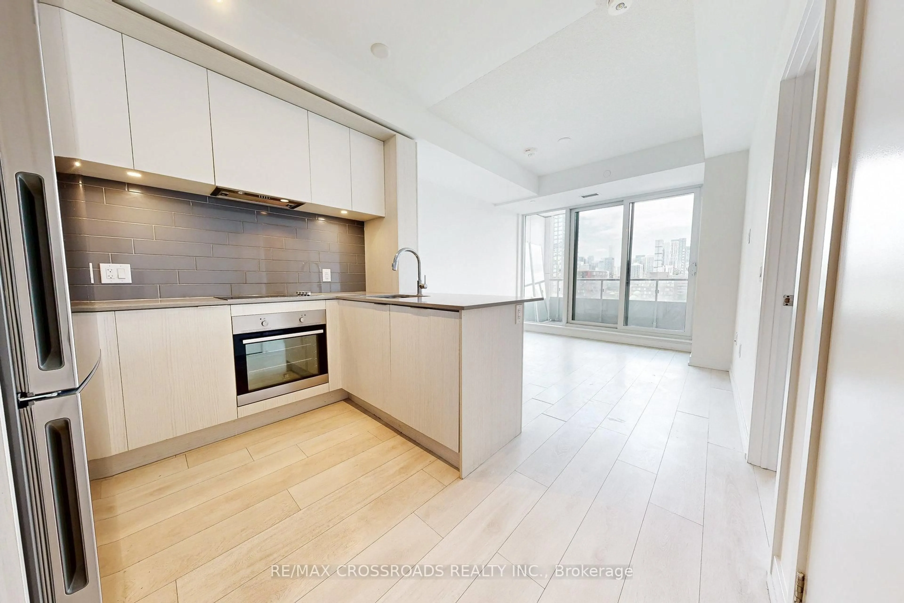 Unknown for 225 Sumach St #808, Toronto Ontario M5A 3K3