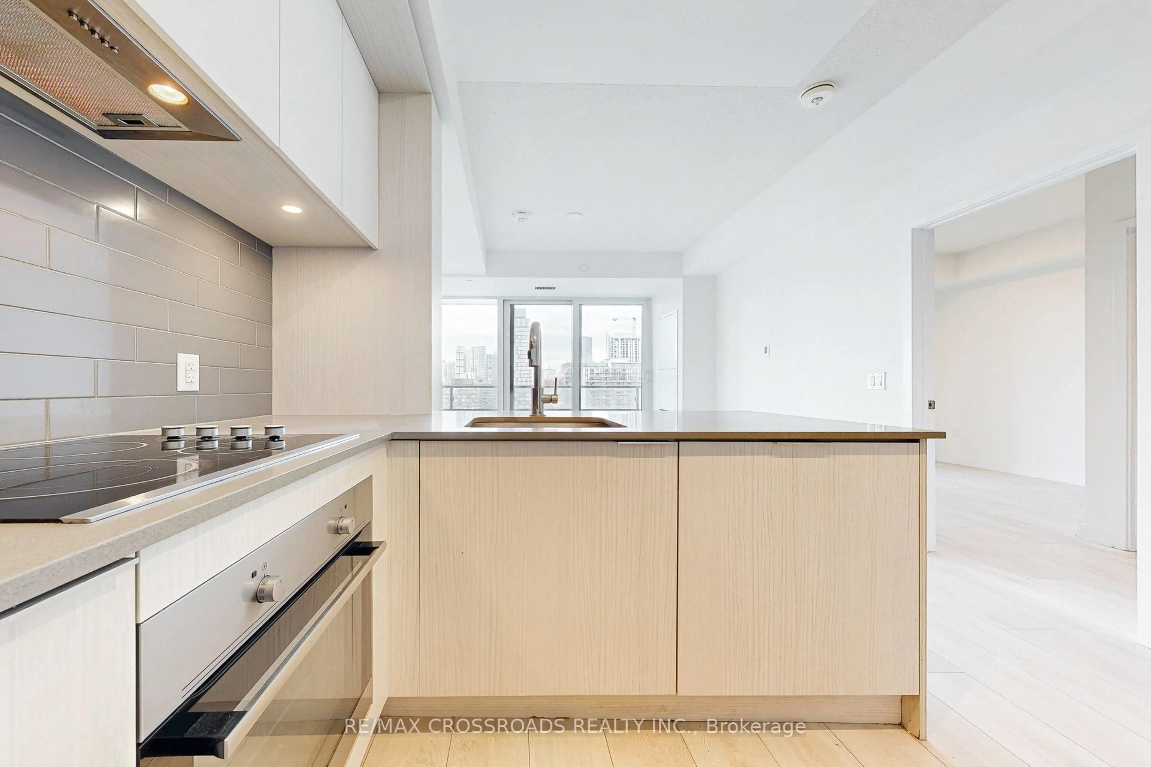 Standard kitchen, unknown for 225 Sumach St #808, Toronto Ontario M5A 3K3