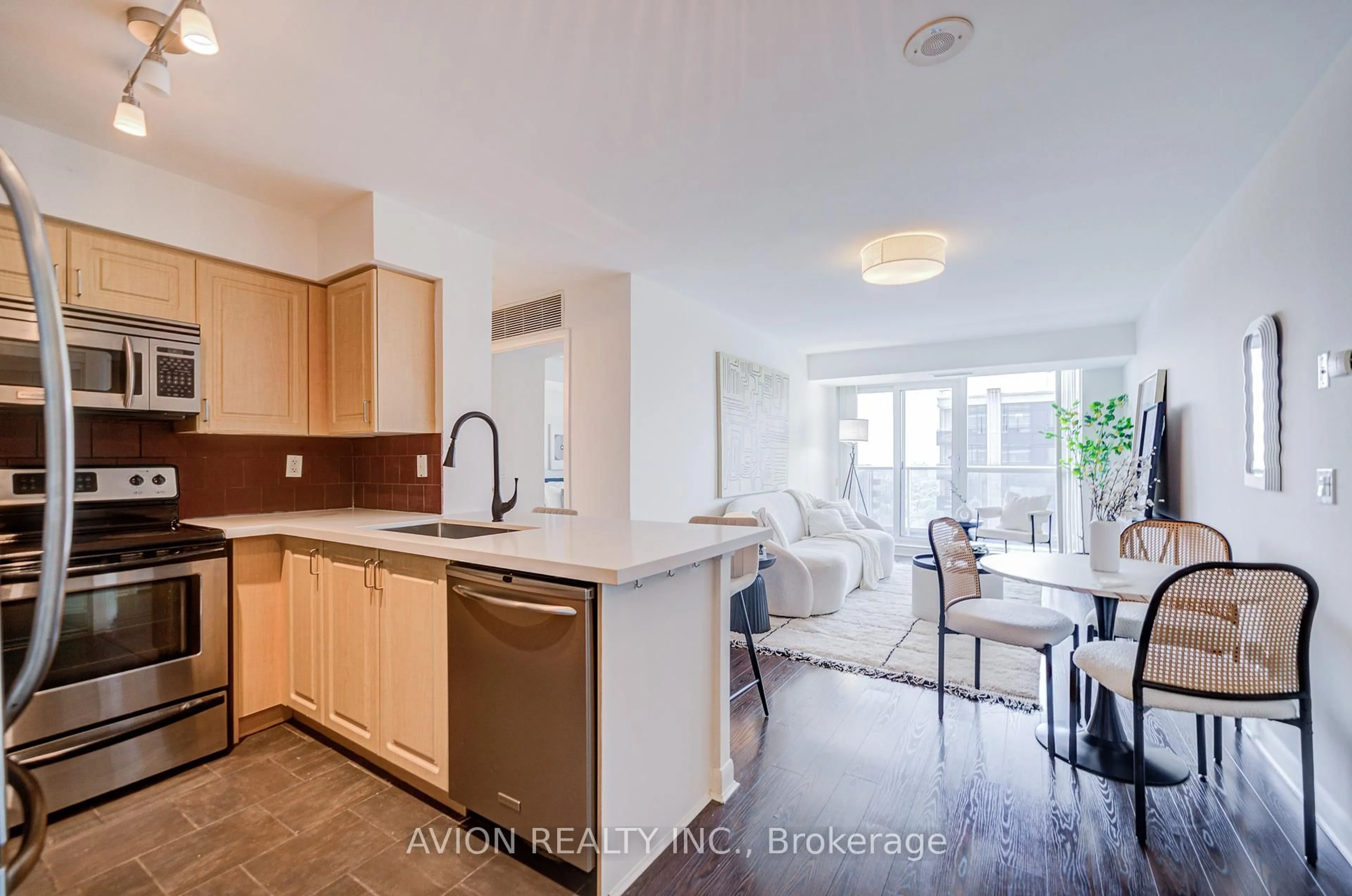 Open concept kitchen, unknown for 4978 Yonge St #3106, Toronto Ontario M2N 7G8