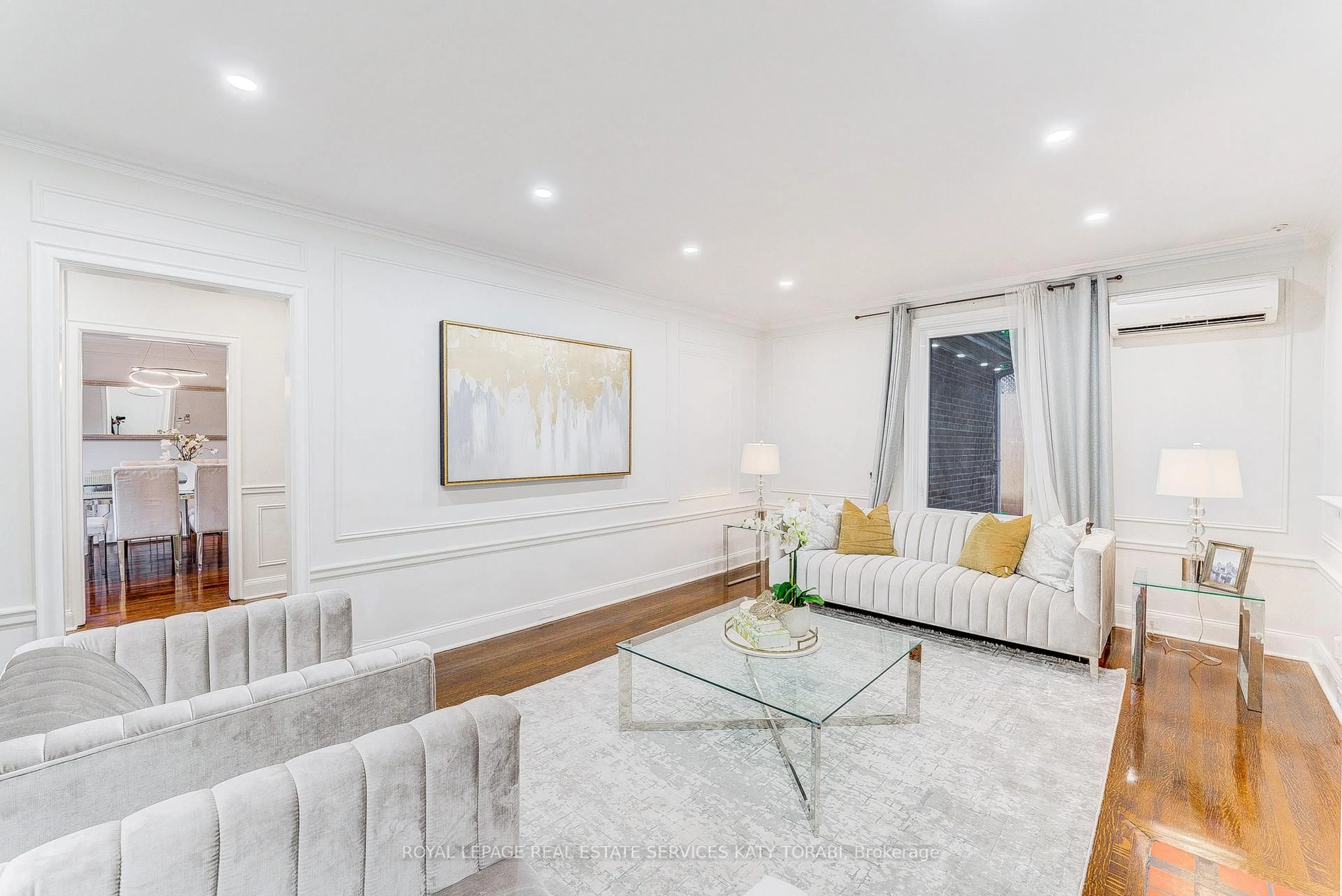 Living room with furniture, unknown for 603 Spadina Rd, Toronto Ontario M5P 2X1