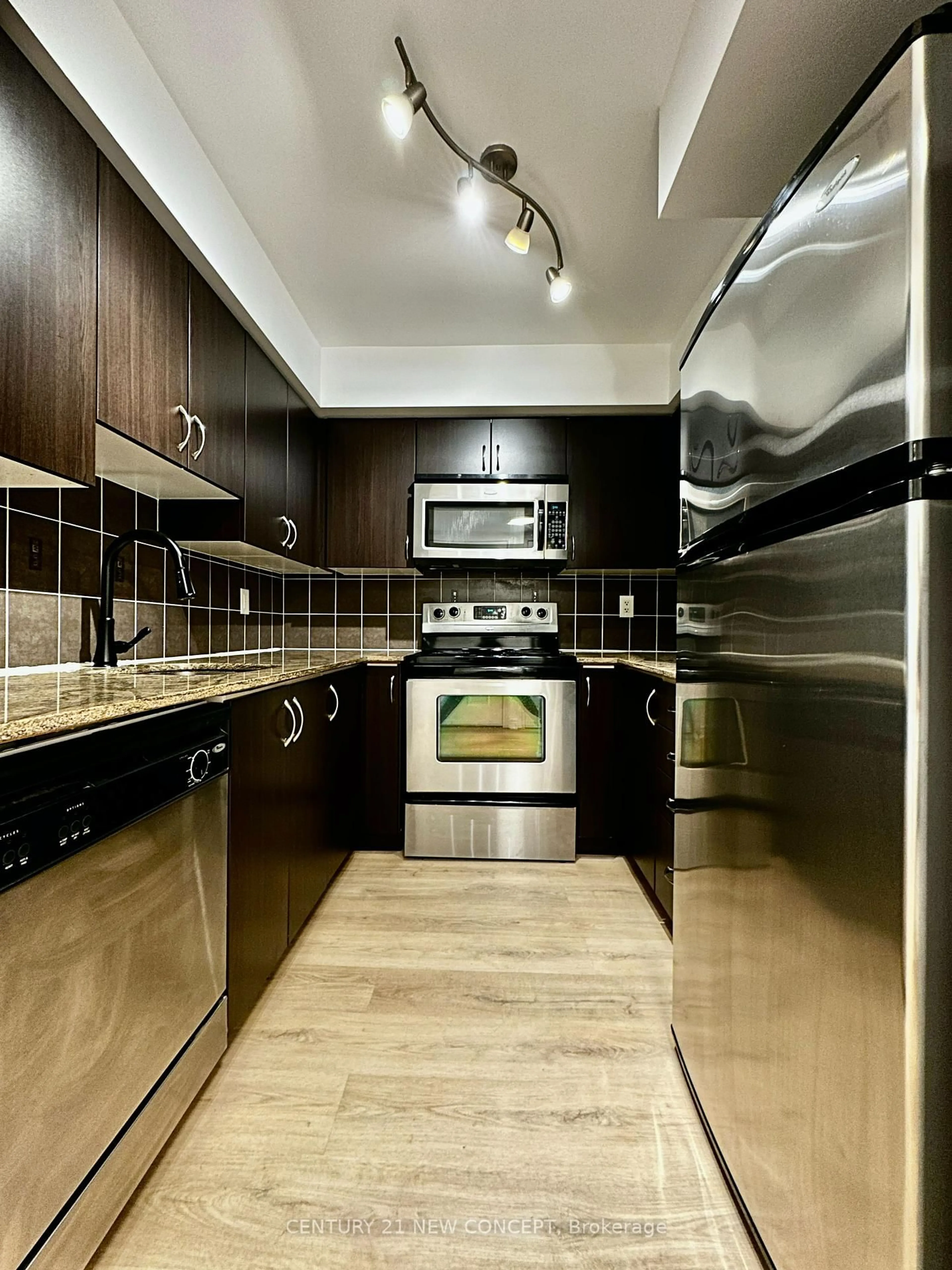 Standard kitchen, unknown for 225 Wellesley St #409, Toronto Ontario M4X 1X8