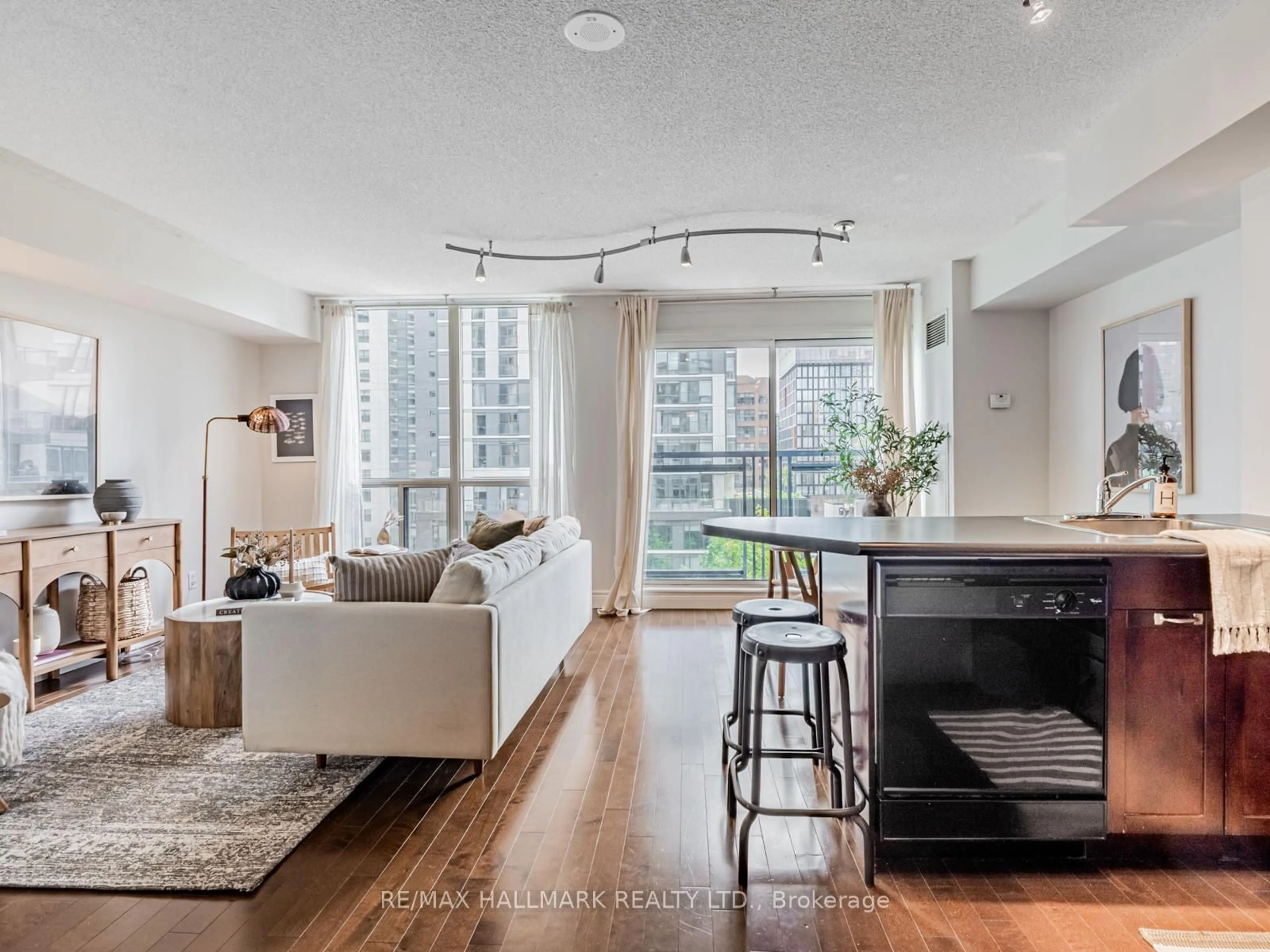 Open concept kitchen, unknown for 75 Dalhousie St #710, Toronto Ontario M5B 2R9