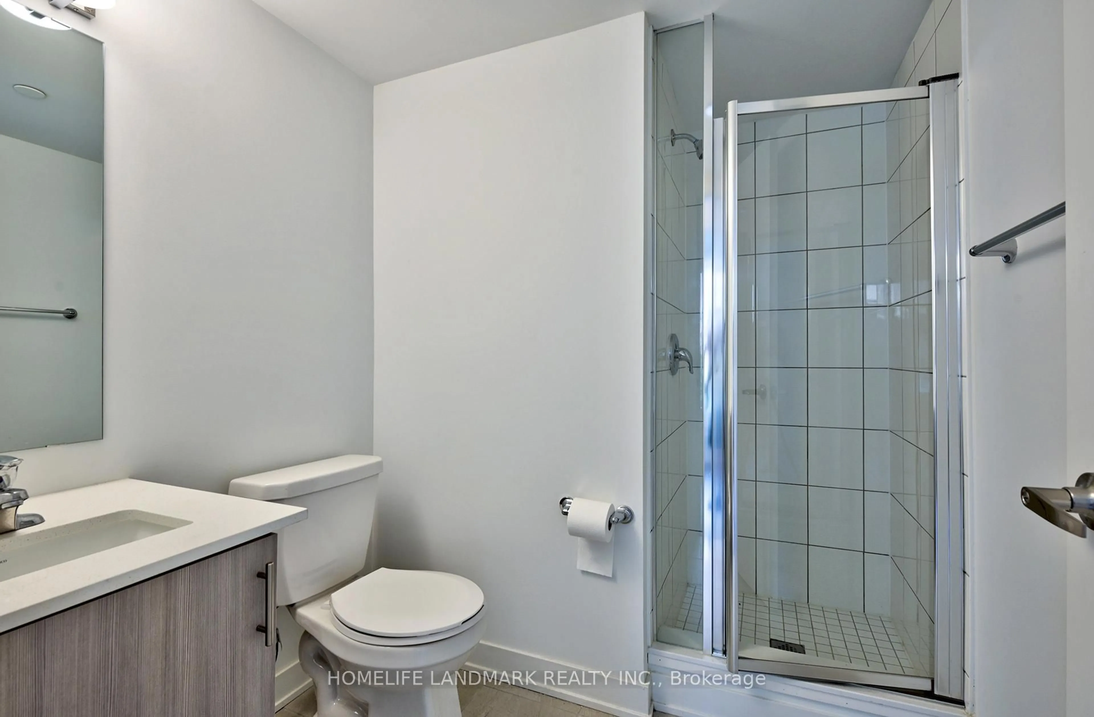 Standard bathroom, unknown for 30 Case Ootes Dr, Toronto Ontario M4A 1C5