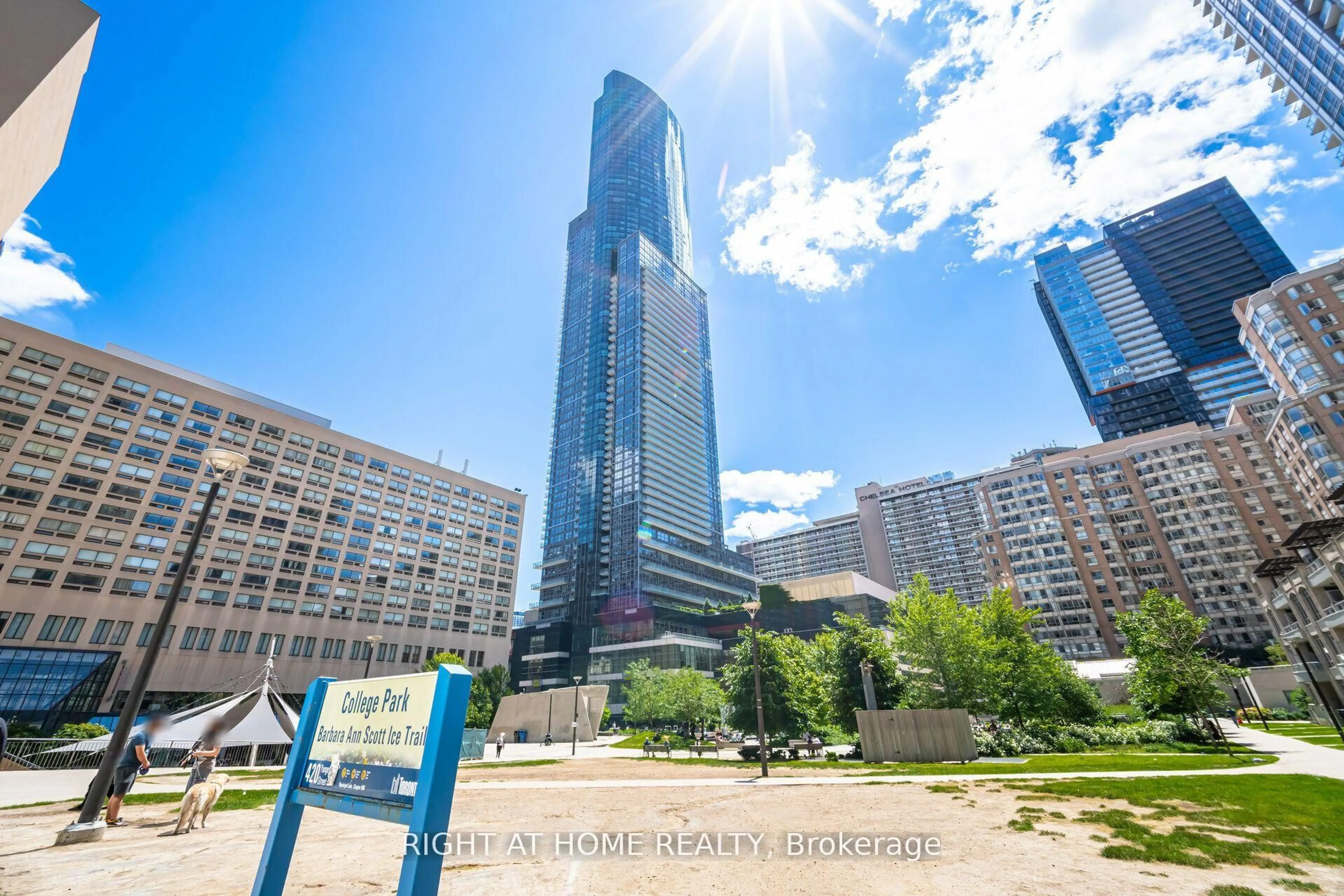 Unknown for 386 Yonge St #3901, Toronto Ontario M5B 0A5