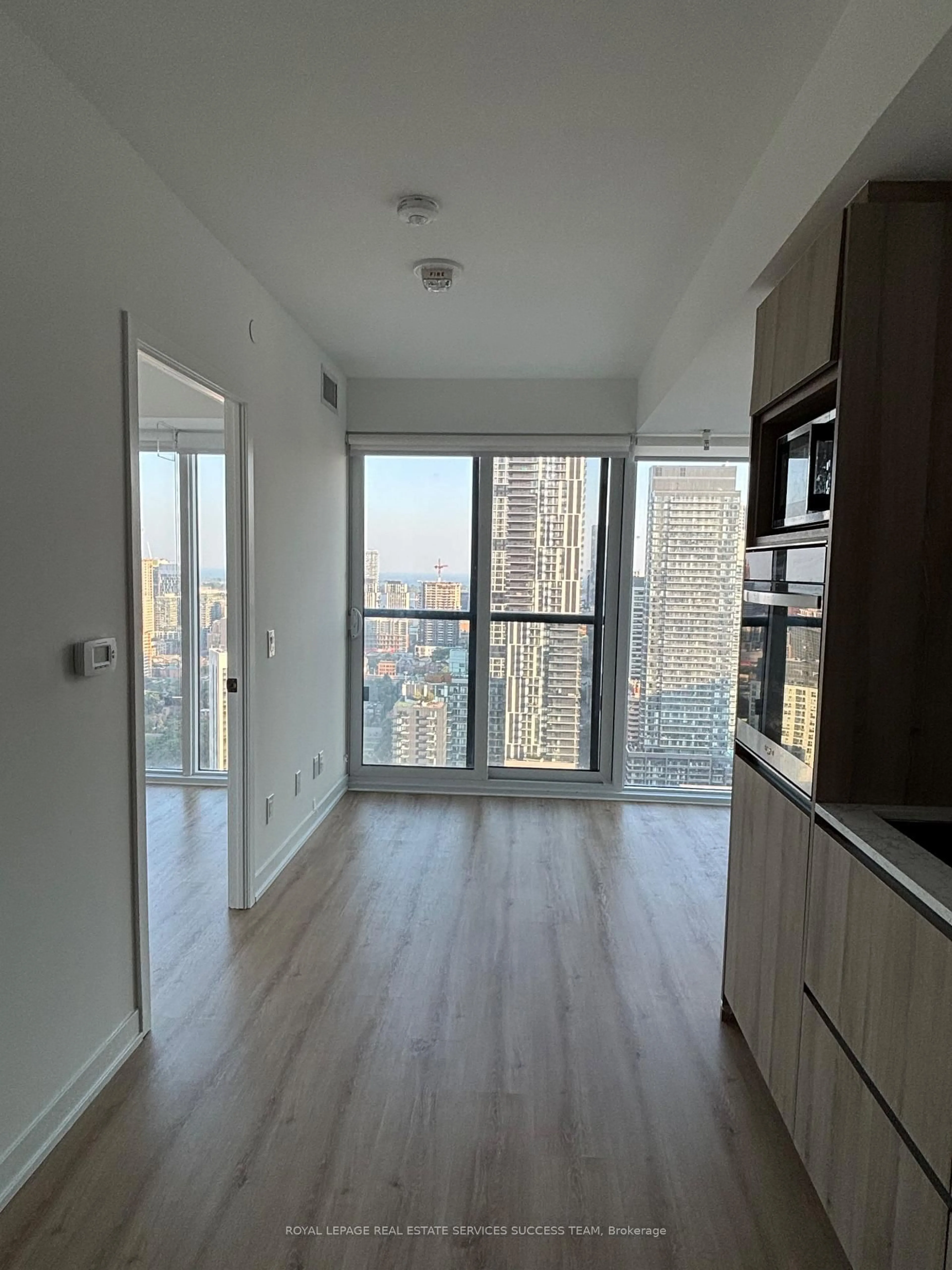 A pic of a room for 319 Jarvis St #3617, Toronto Ontario M5B 0C8