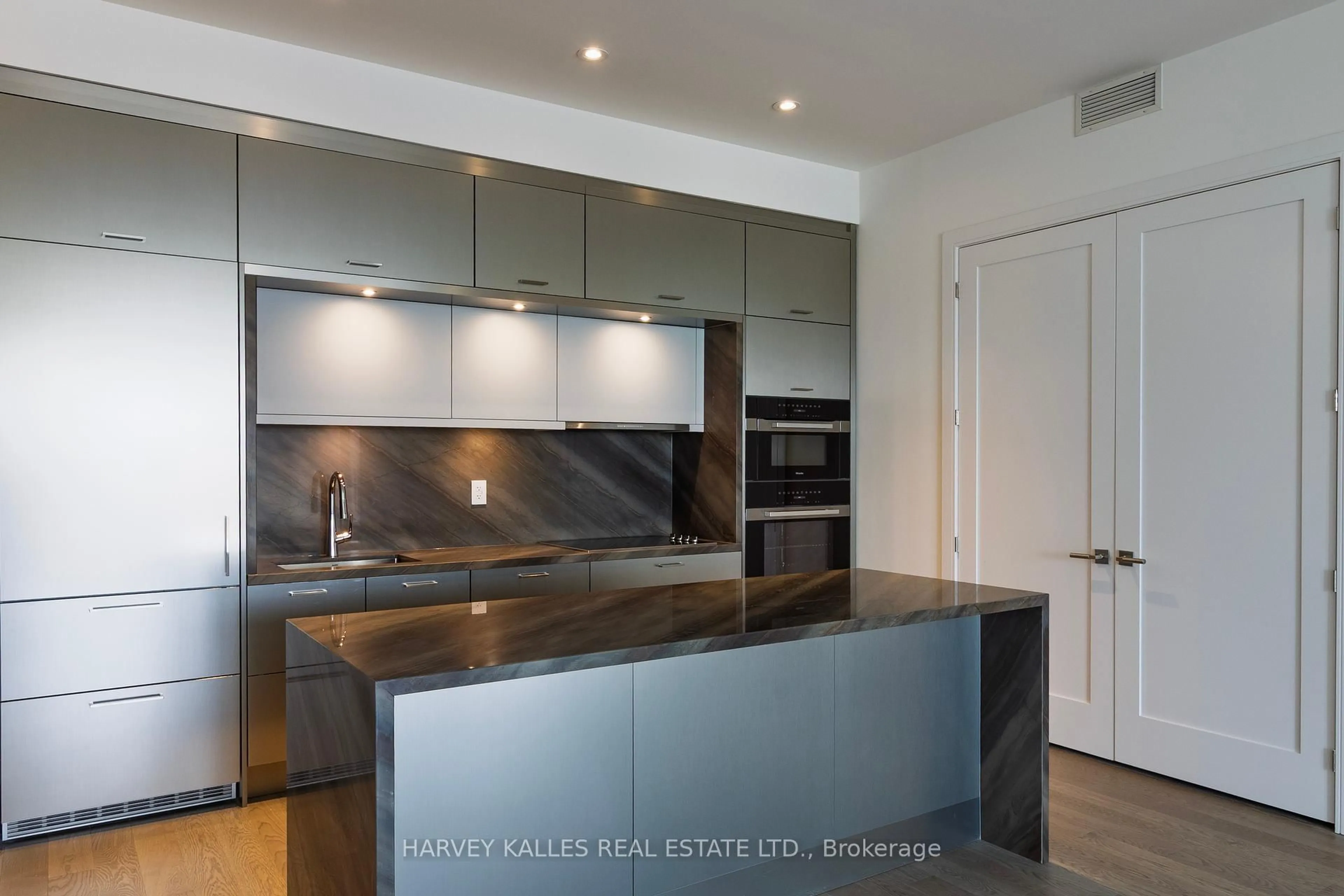 Contemporary kitchen, unknown for 155 Merchants Wharf #701, Toronto Ontario M5A 0Y4