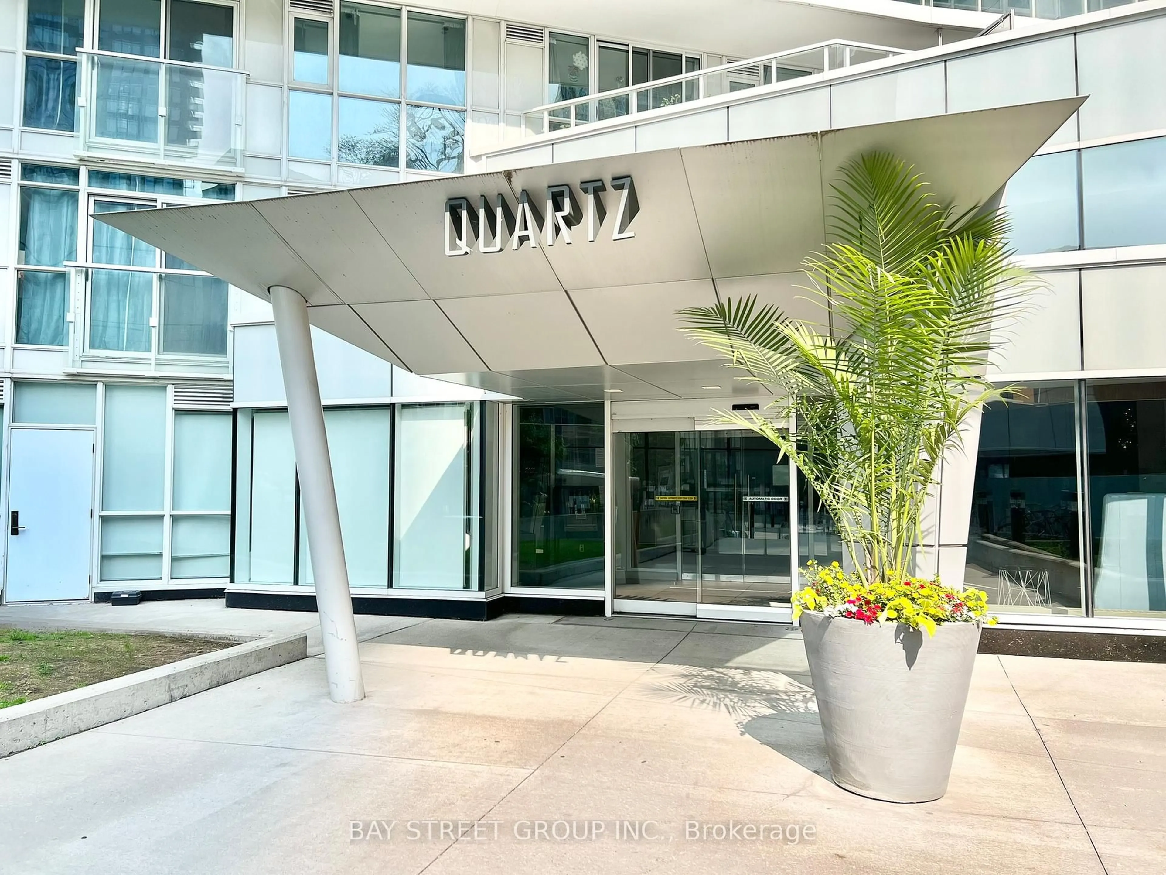 Indoor foyer for 75 Queens Wharf Rd #2611, Toronto Ontario M5V 0J8