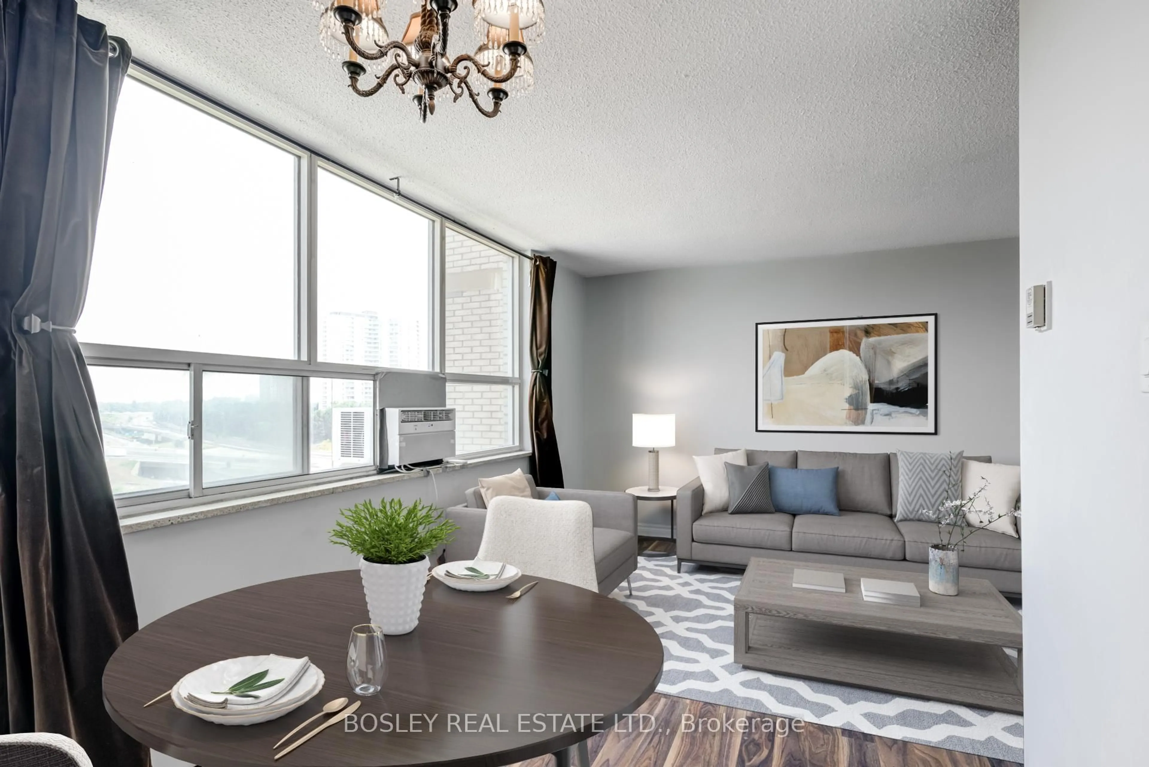 Living room with furniture, unknown for 5 Parkway Forest Dr #801, Toronto Ontario M2J 1L2