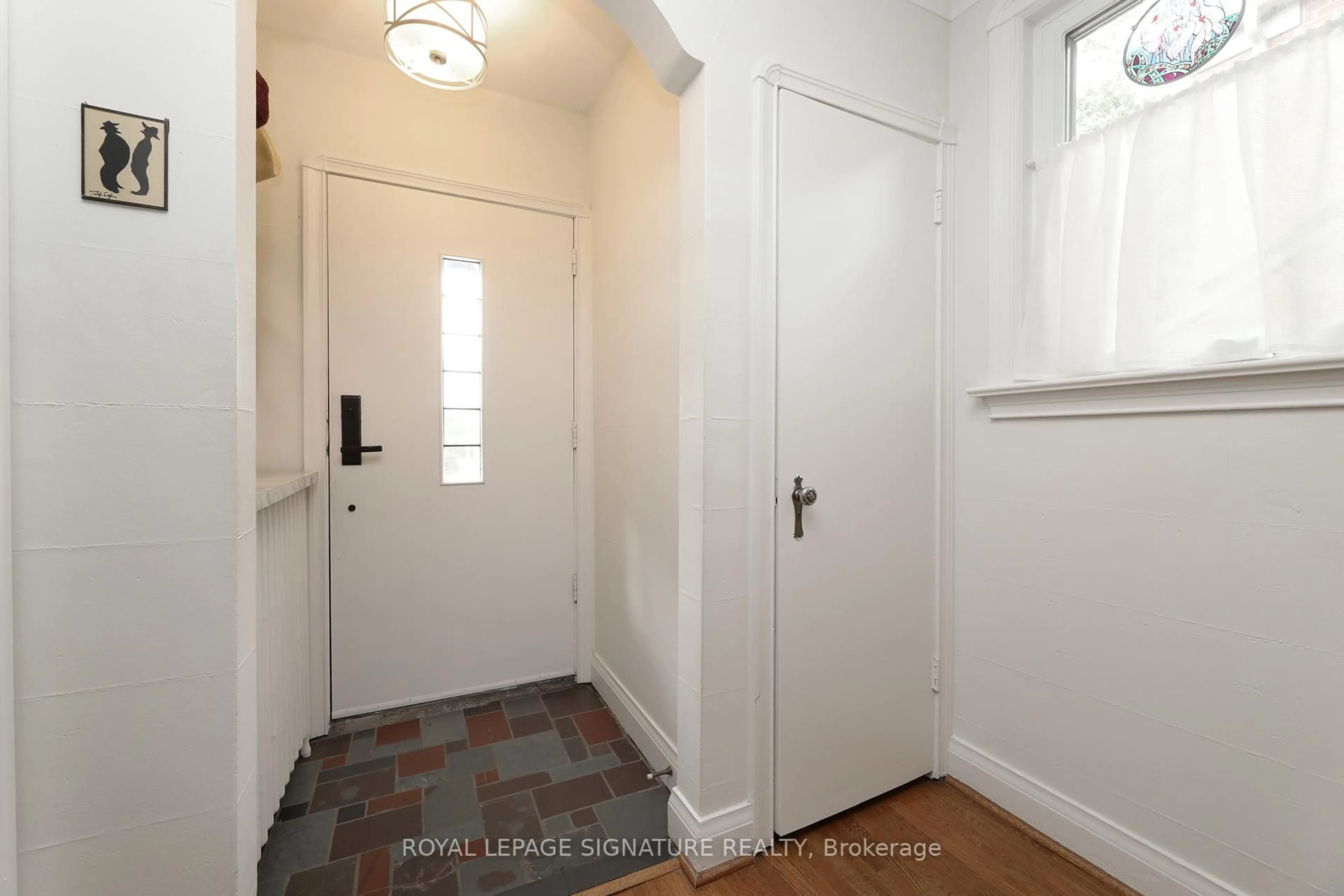 Indoor entryway for 4 Aldburn Rd, Toronto Ontario M6C 2K3