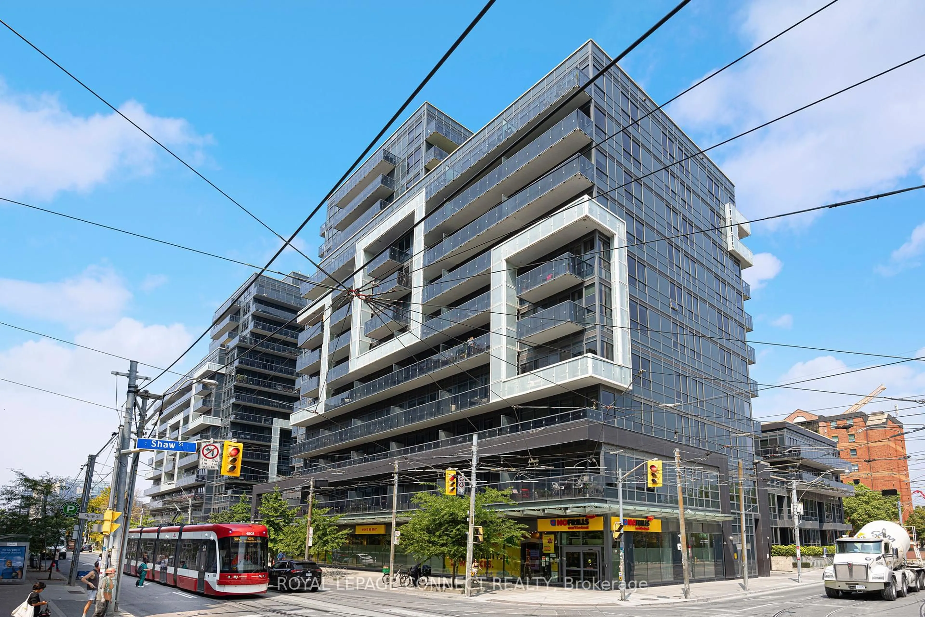 Unknown for 1030 King St #323, Toronto Ontario M6K 0B4