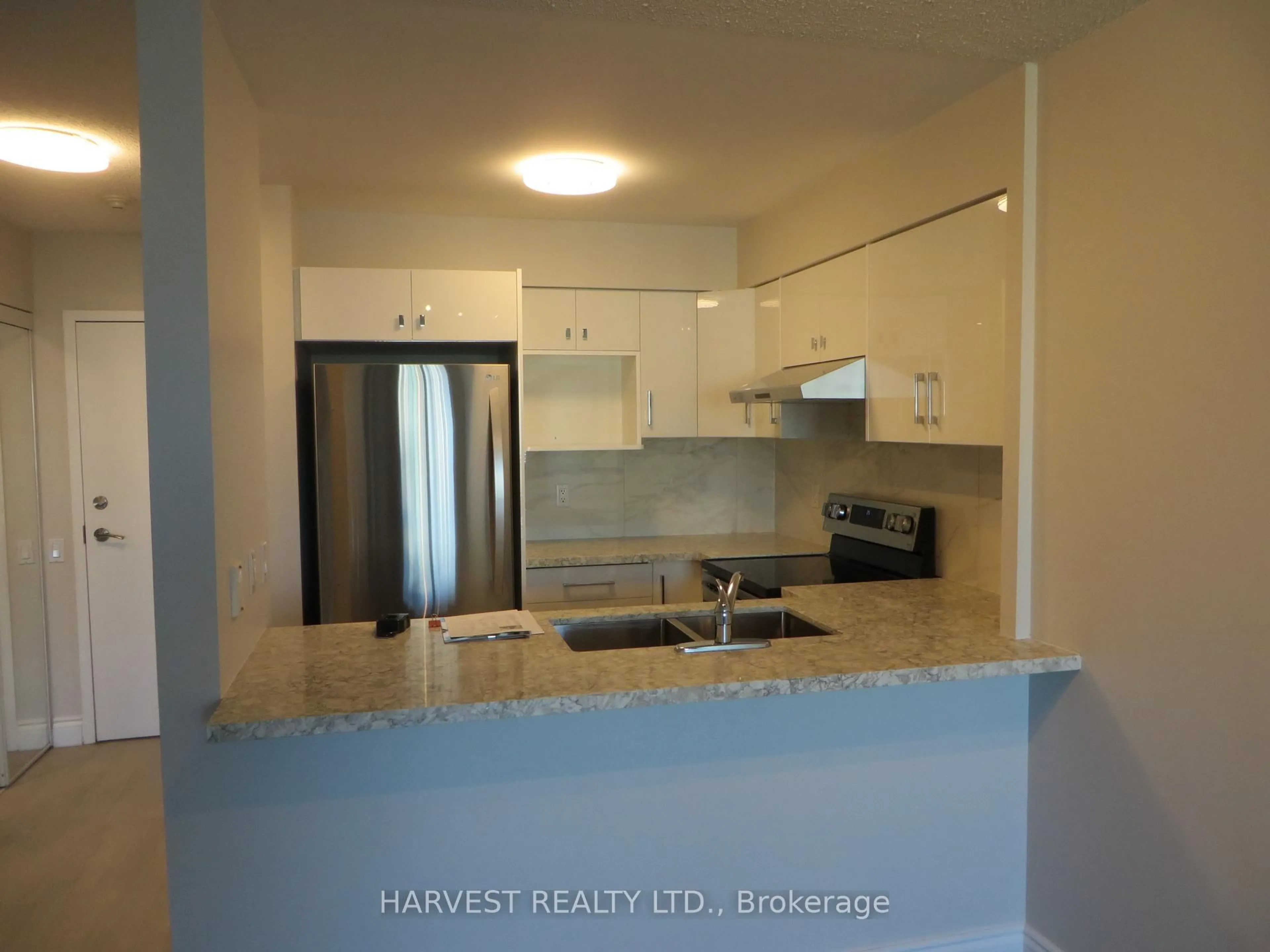 Standard kitchen, unknown for 33 Empress Ave #1202, Toronto Ontario M2N 6Y7