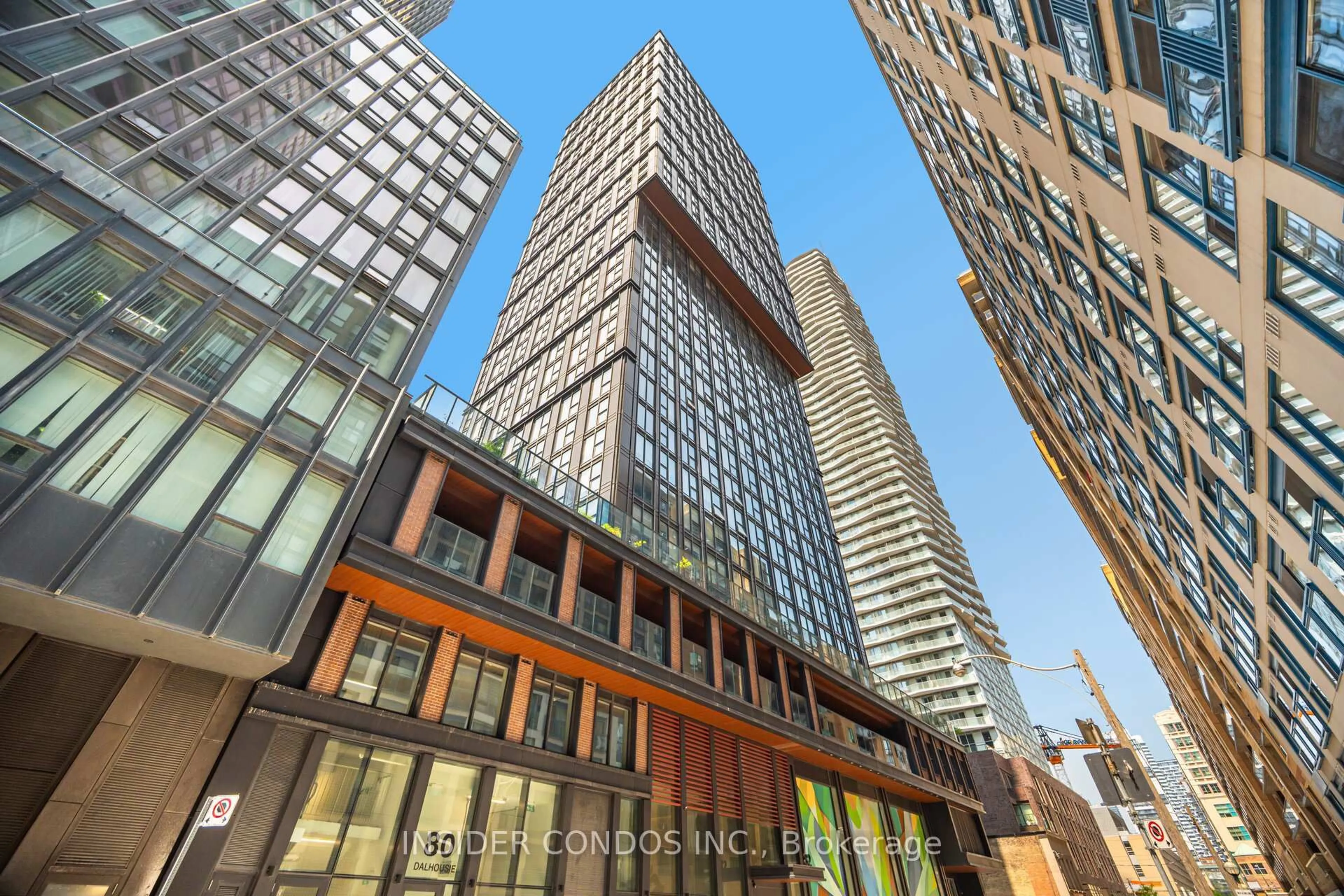 Unknown for 82 Dalhousie St, Toronto Ontario M5B 0C5