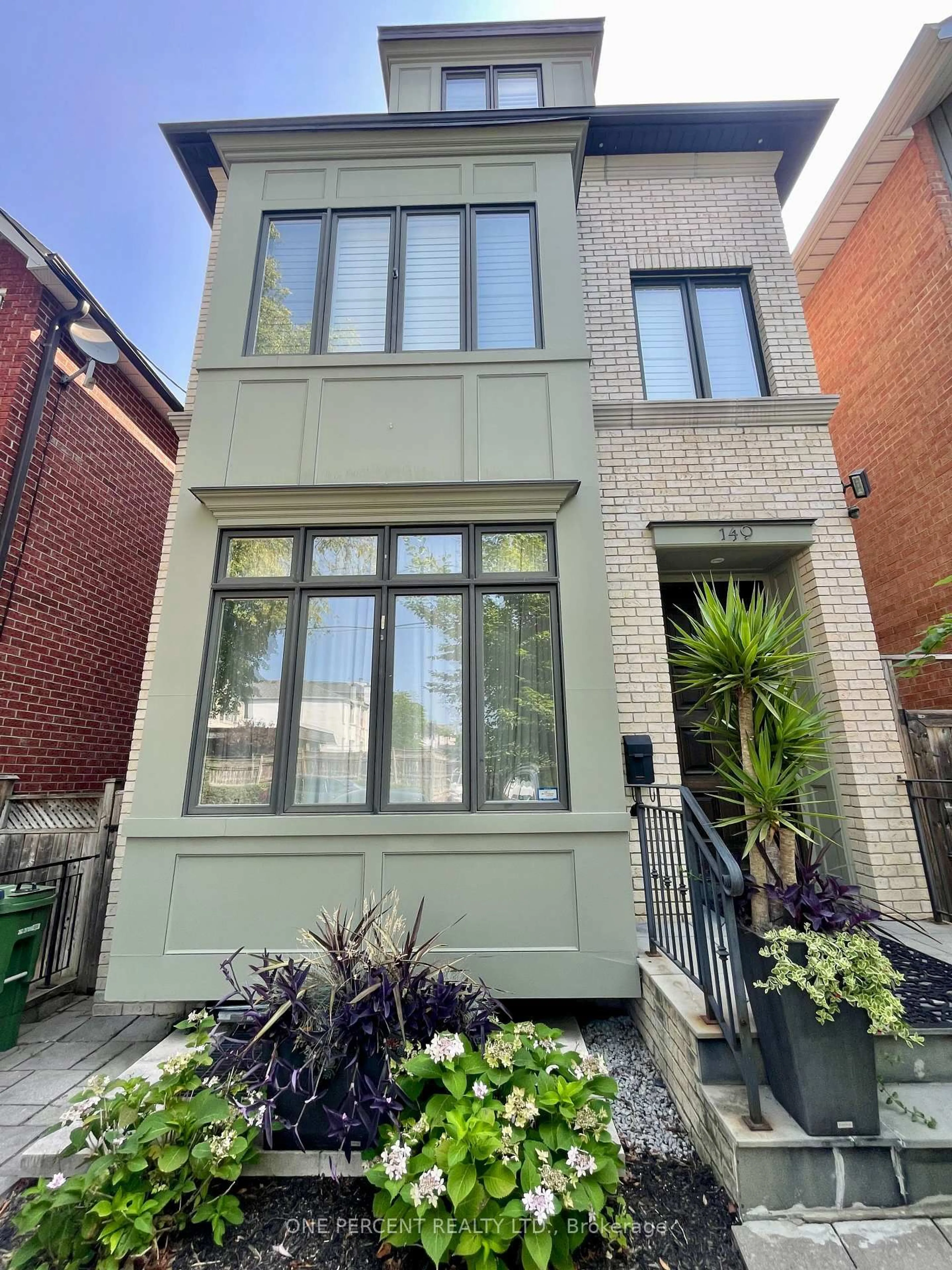 Home with brick exterior material, street for 149 Ronan Ave, Toronto Ontario M4N 2Y2