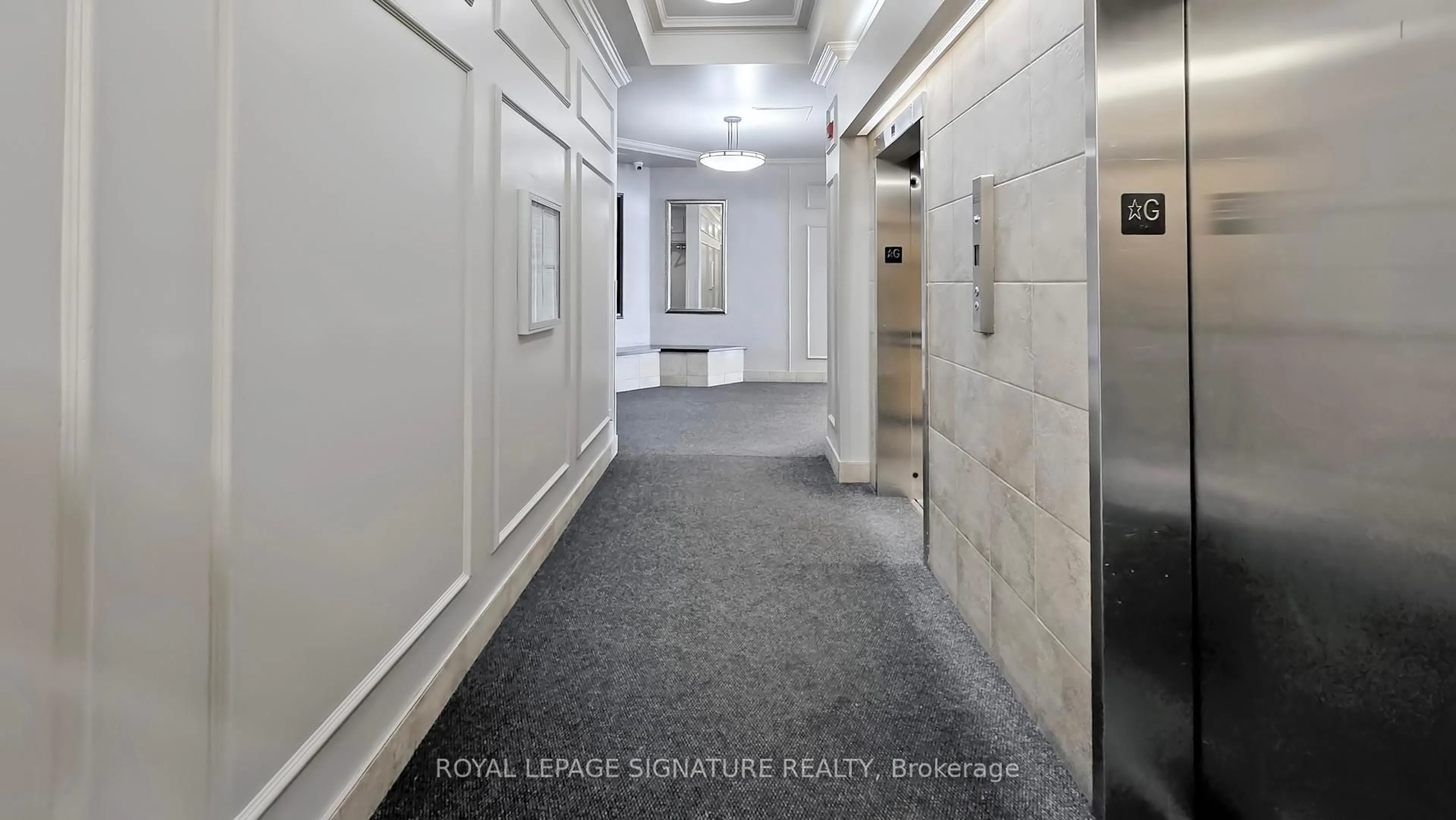Indoor foyer for 120 St. Patrick St #609, Toronto Ontario M5T 2X7