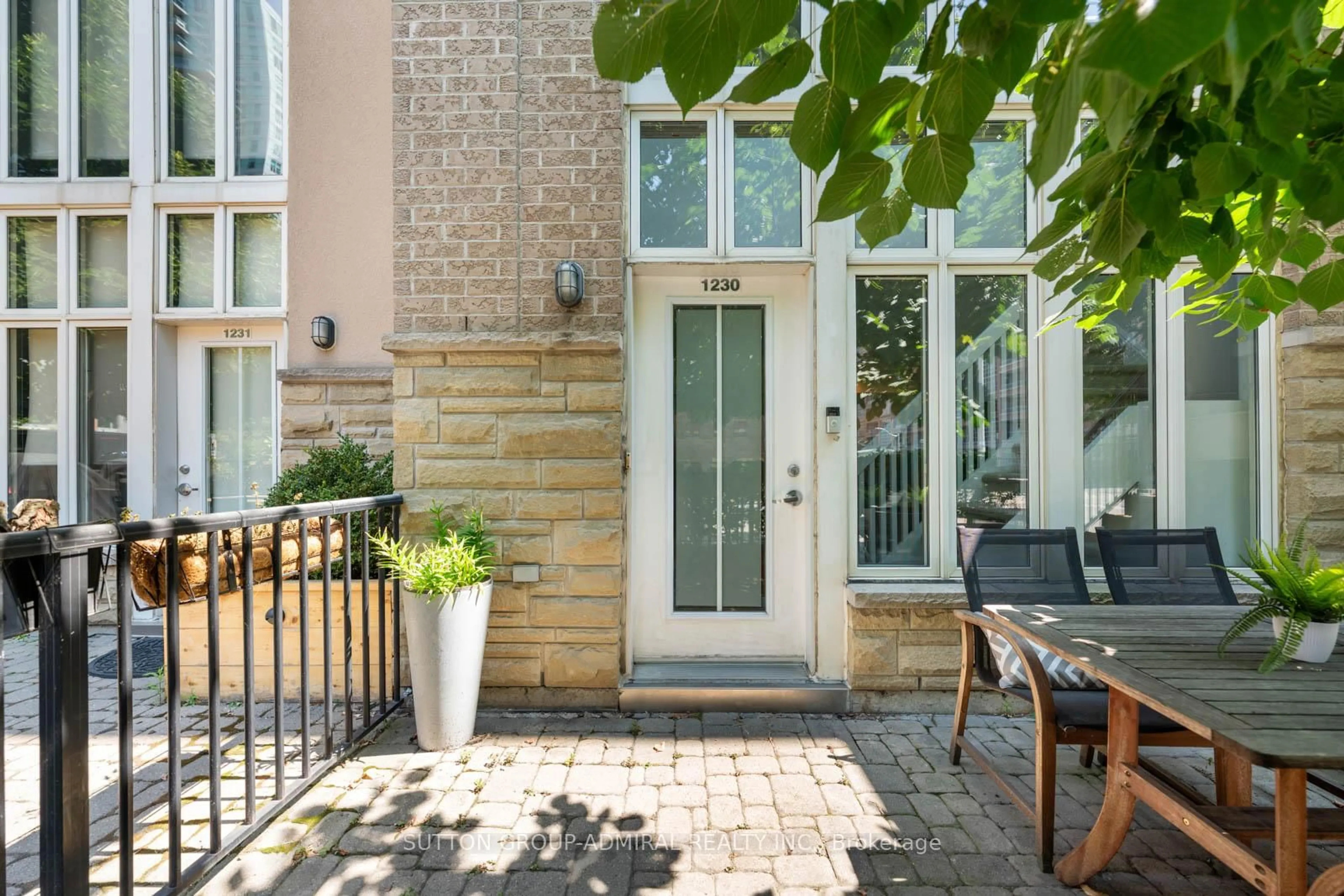 Patio, street for 21 Pirandello St #1230, Toronto Ontario M6K 3P4