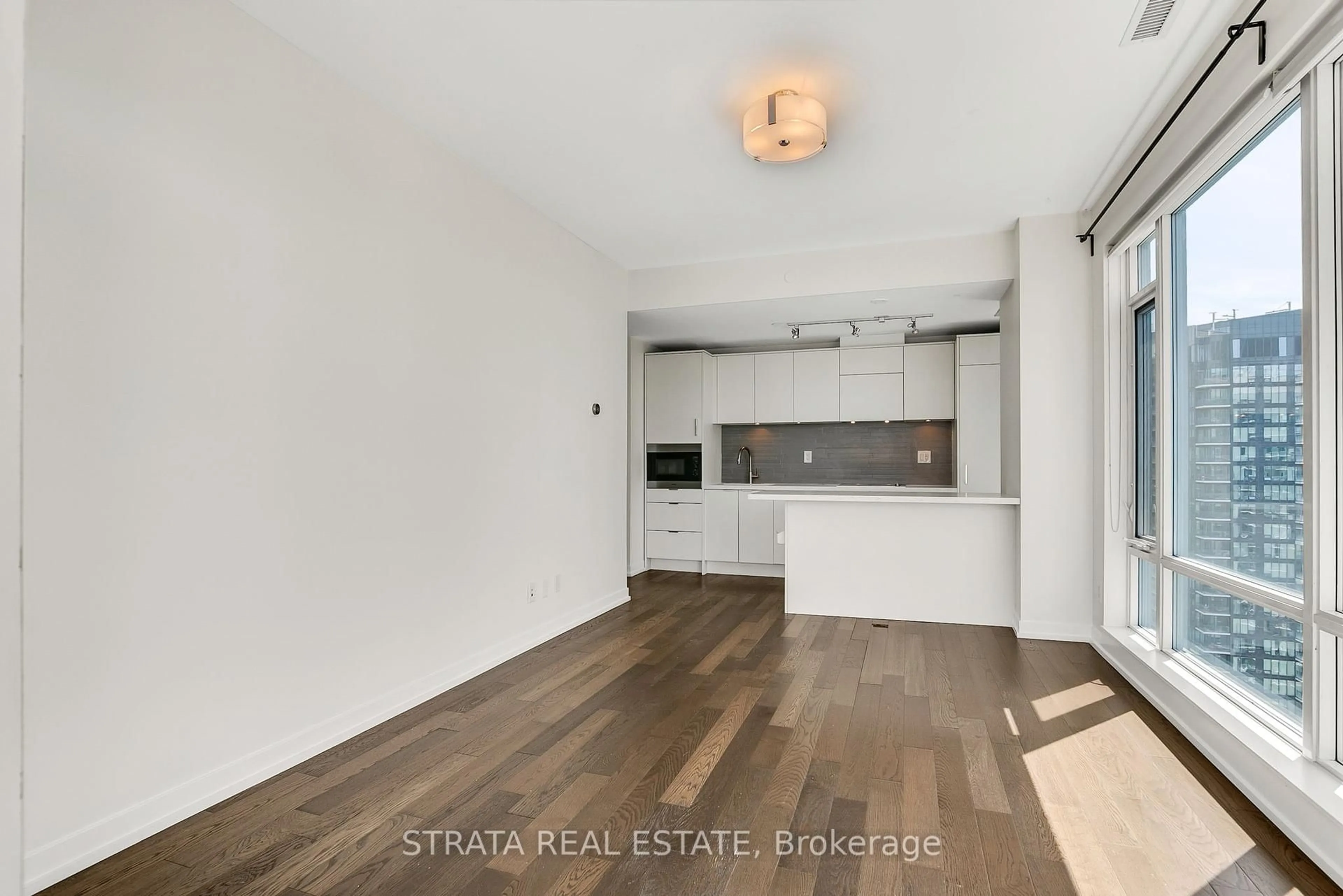 A pic of a room for 21 Widmer Ave #4202, Toronto Ontario M5V 2E8