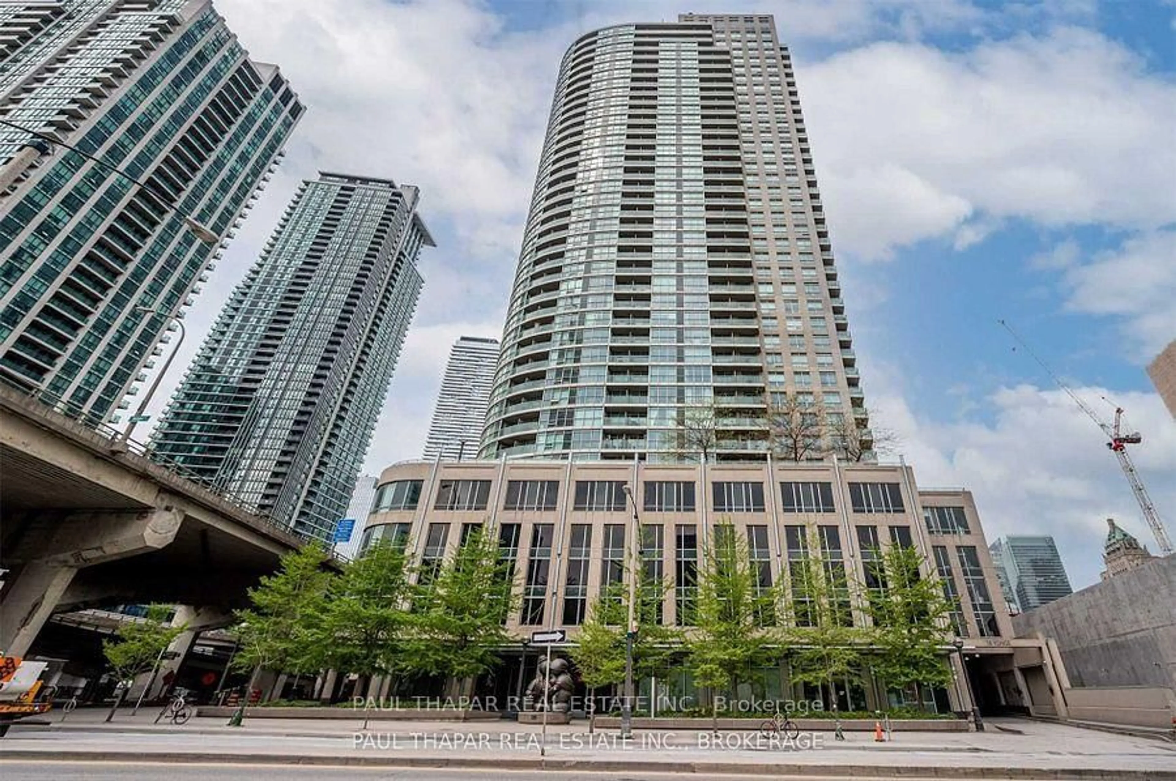 Unknown for 18 Yonge St #2411, Toronto Ontario M5E 1Z8