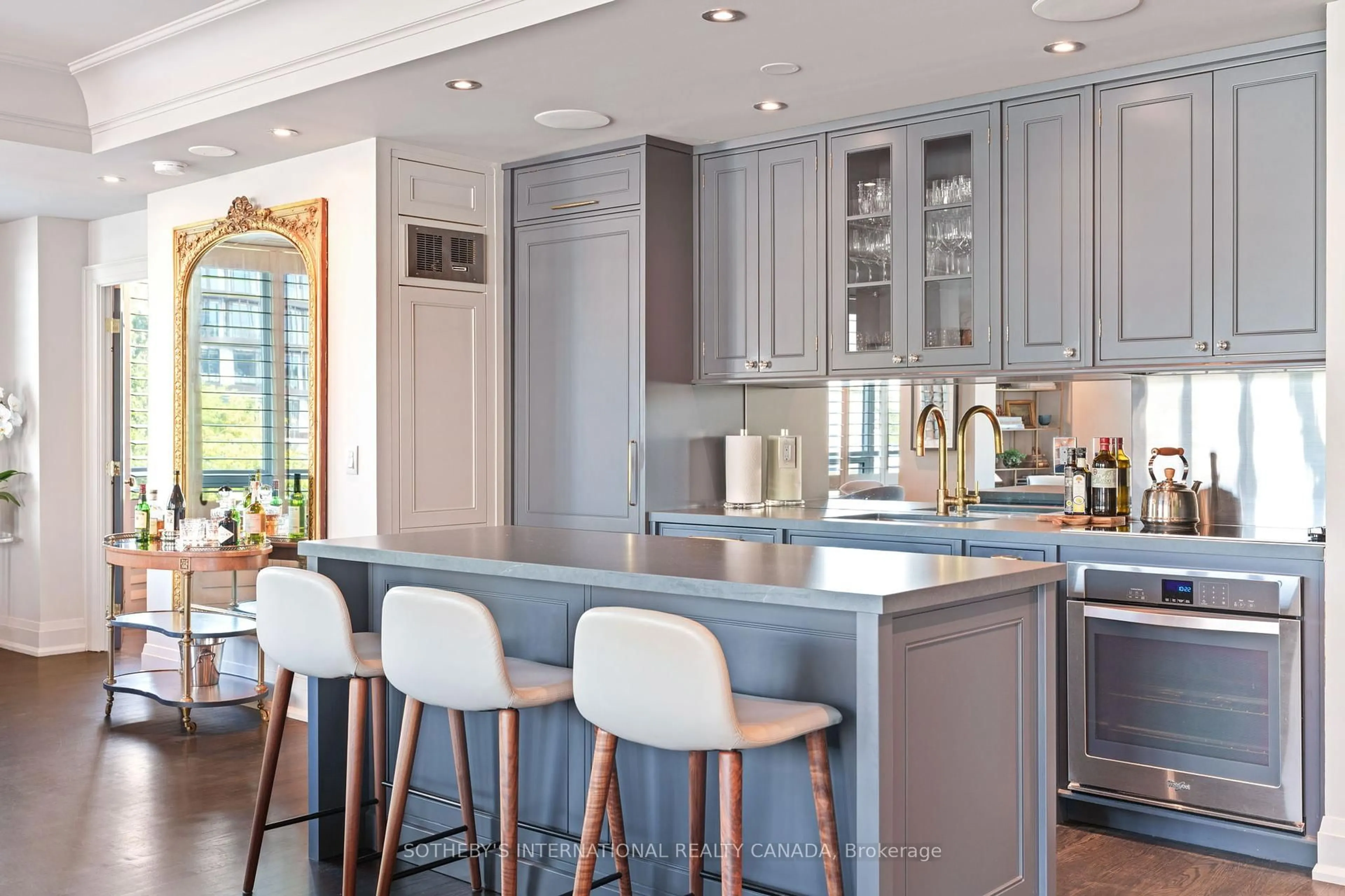 Contemporary kitchen, unknown for 20 Scrivener Sq #304, Toronto Ontario M4W 3X9
