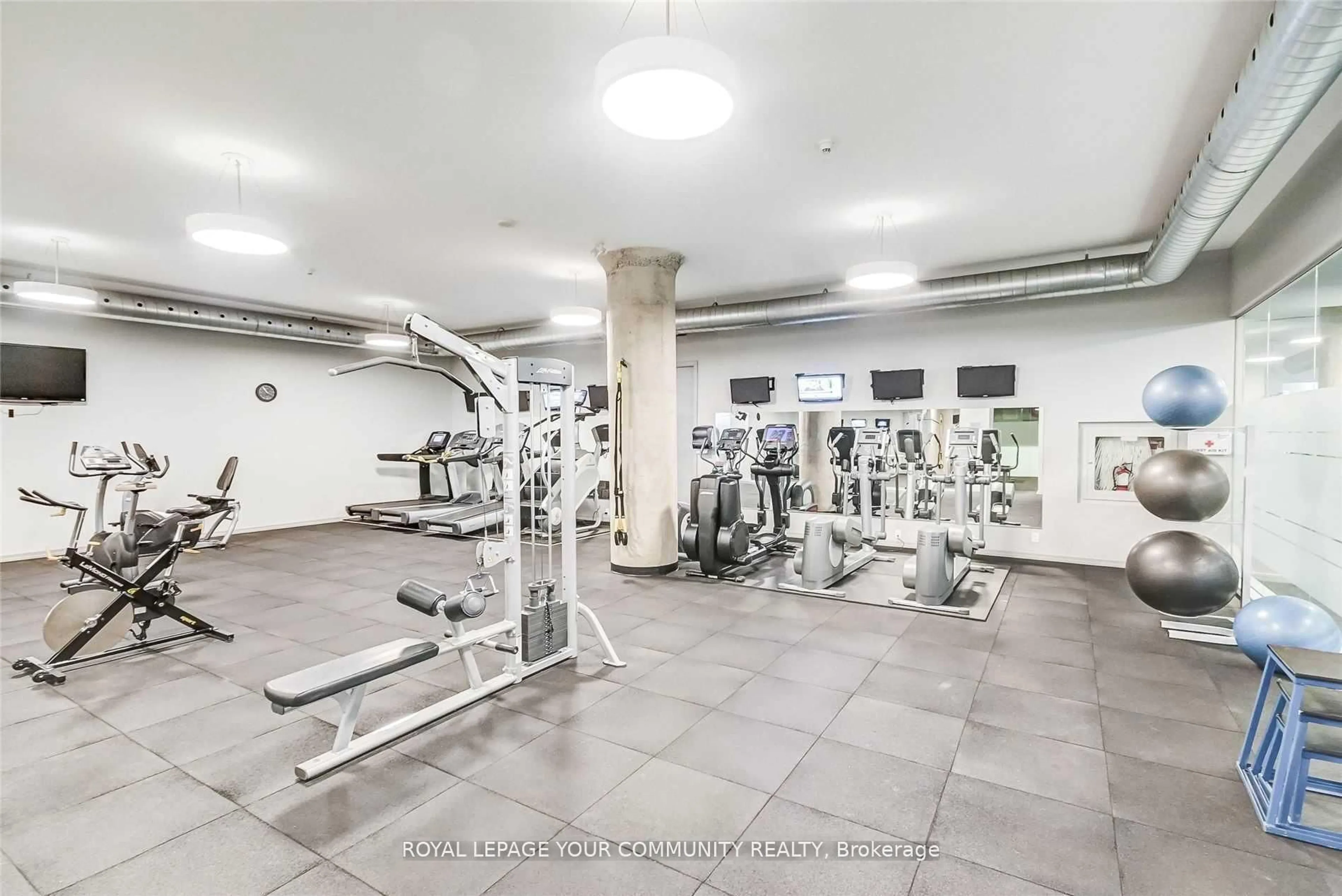 Gym or fitness room for 637 Lake Shore Blvd #208, Toronto Ontario M5V 3J6