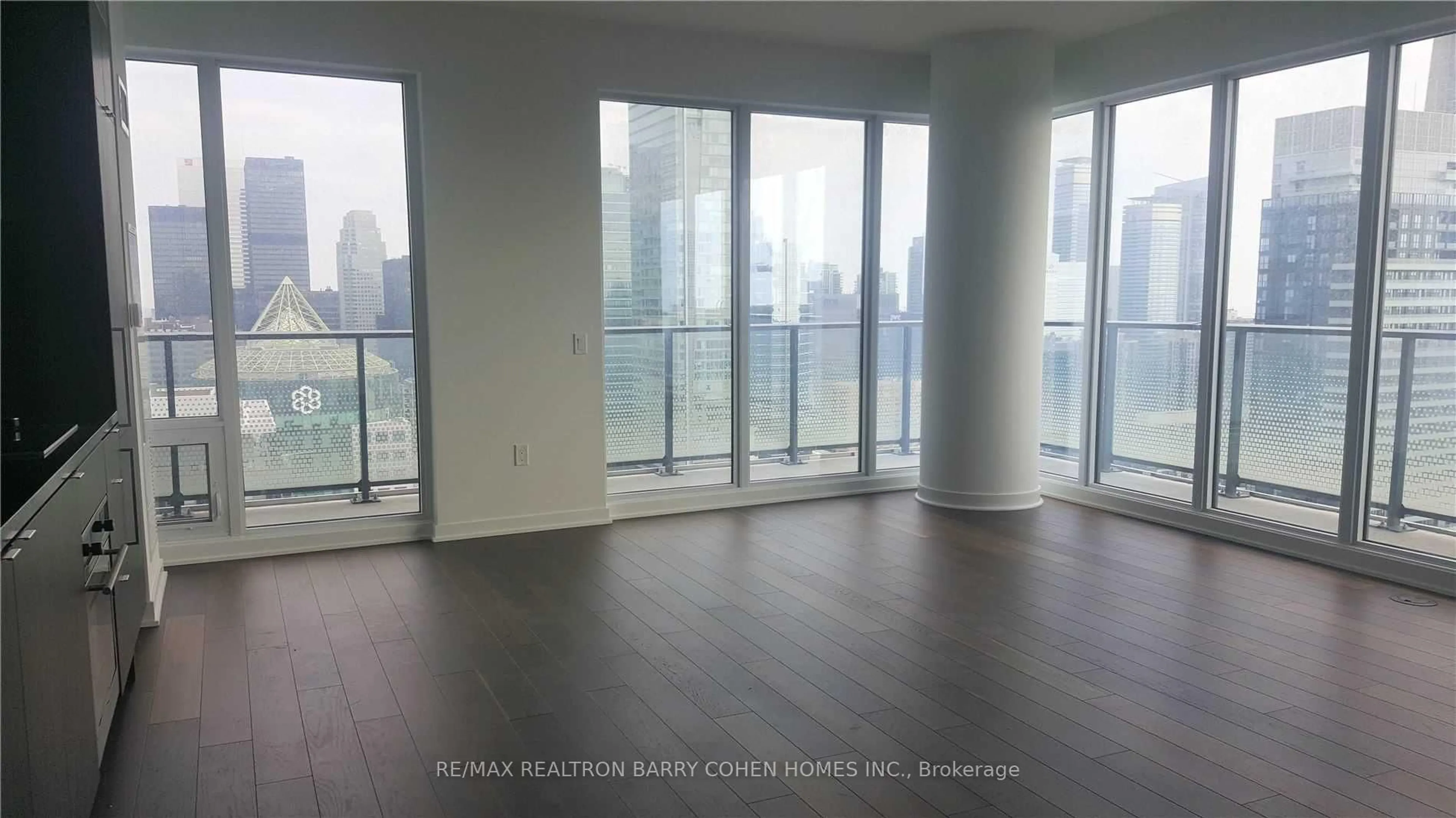 A pic of a room for 115 Blue Jays Way #4802, Toronto Ontario M5V 0N4