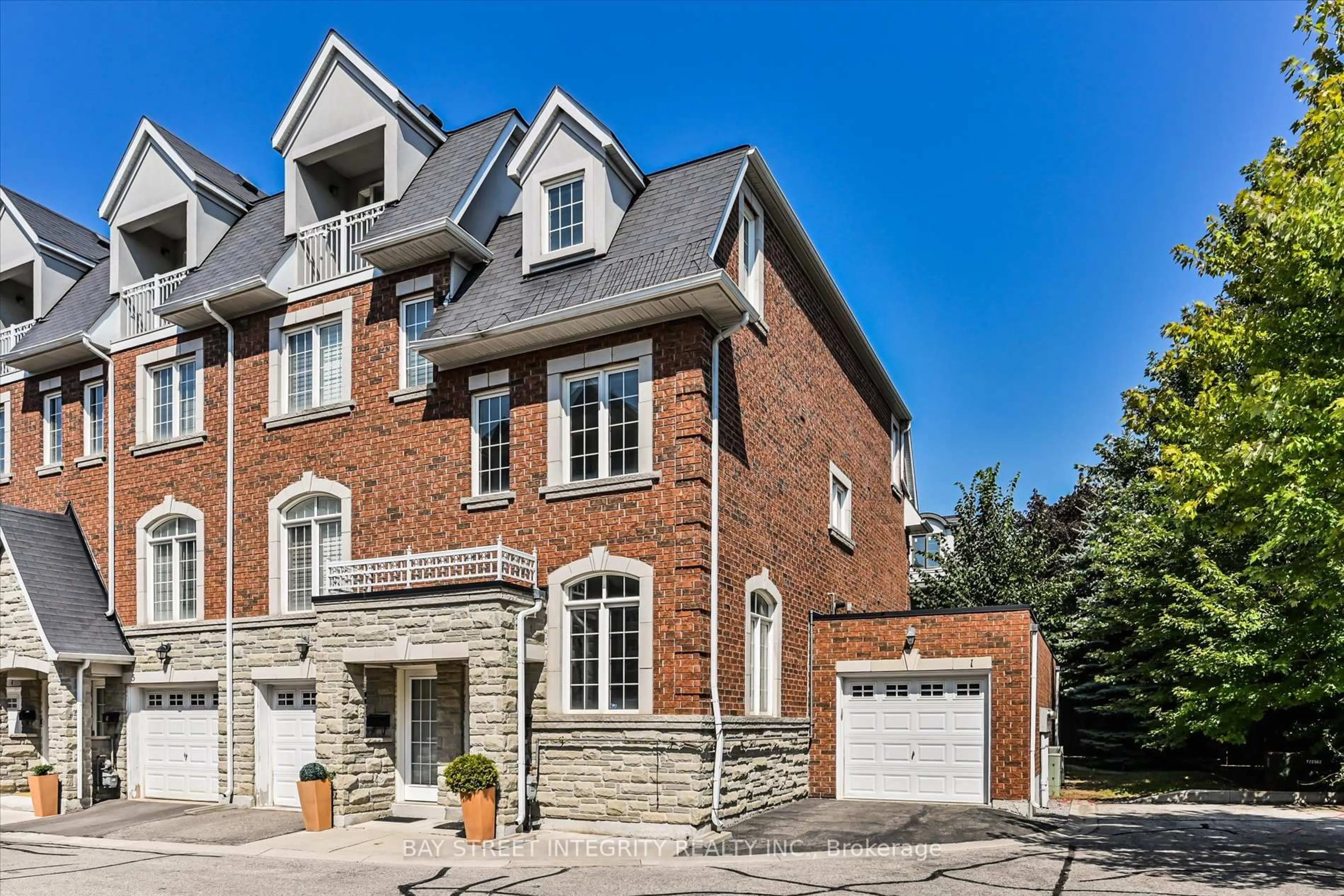 Home with brick exterior material, street for 1 Strawflower Mews, Toronto Ontario M2N 0E8