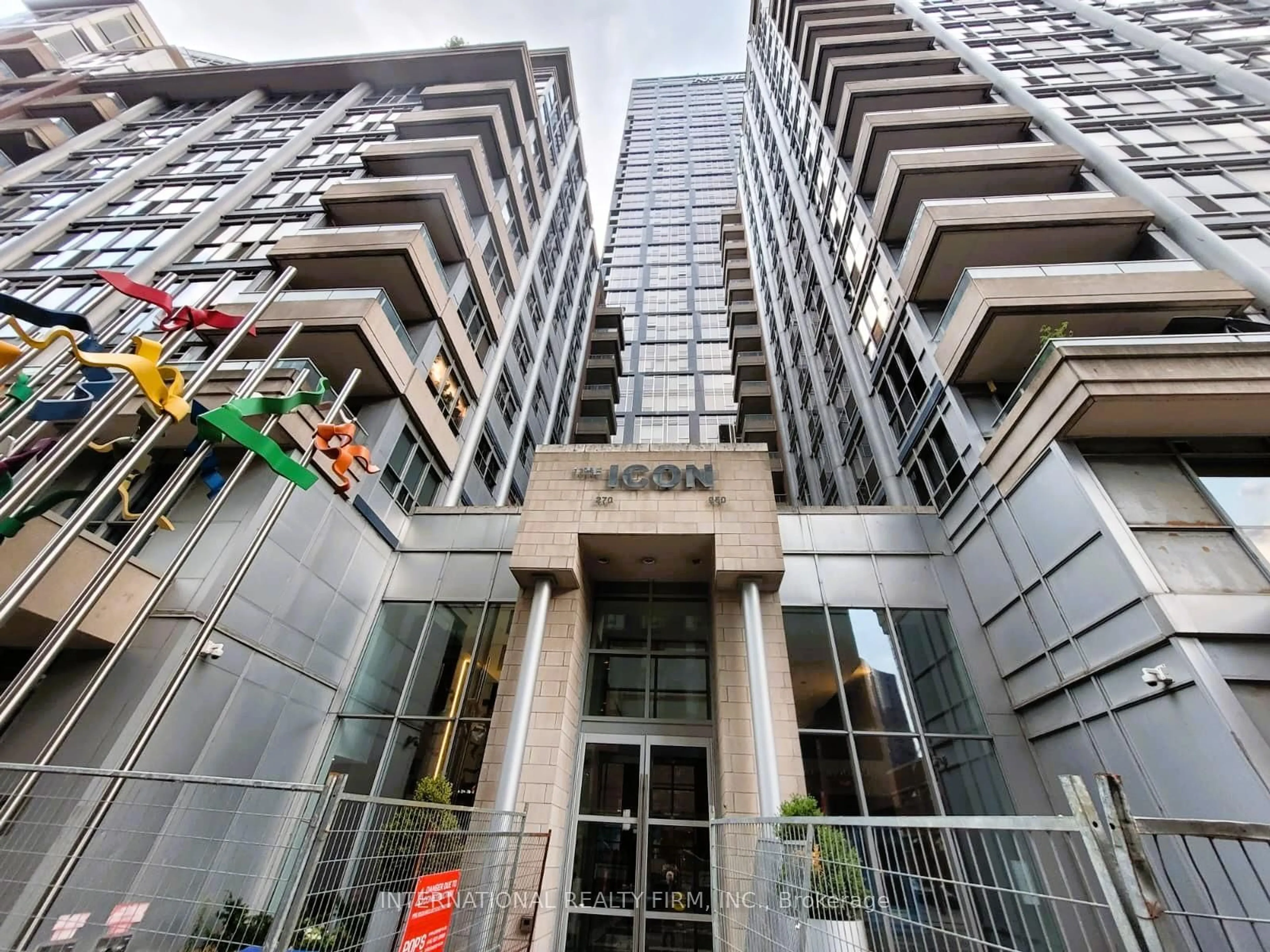 Indoor foyer for 250 Wellington St #426, Toronto Ontario M5V 3P6