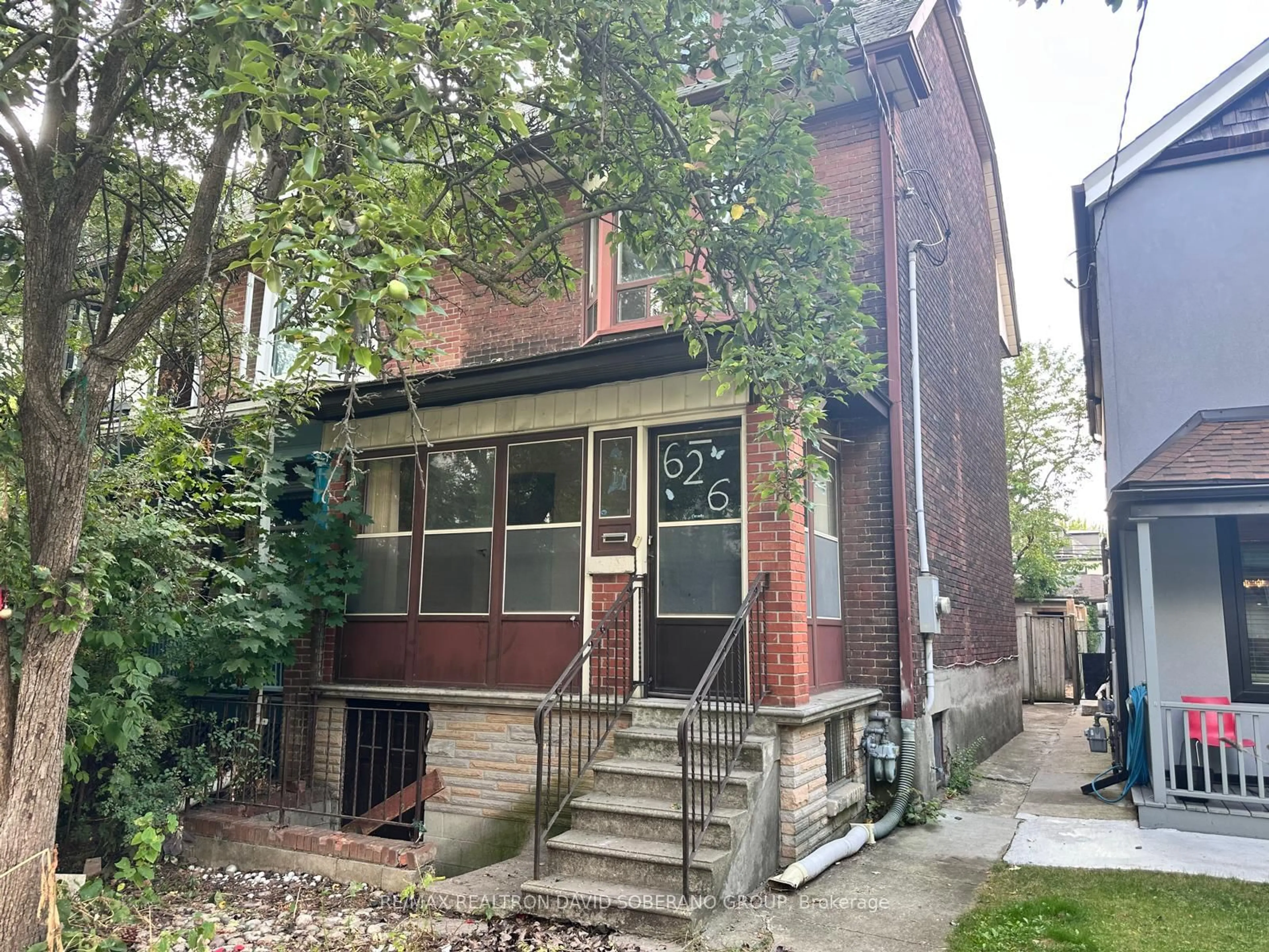 Home with brick exterior material, street for 626 Shaw St, Toronto Ontario M6G 3L7