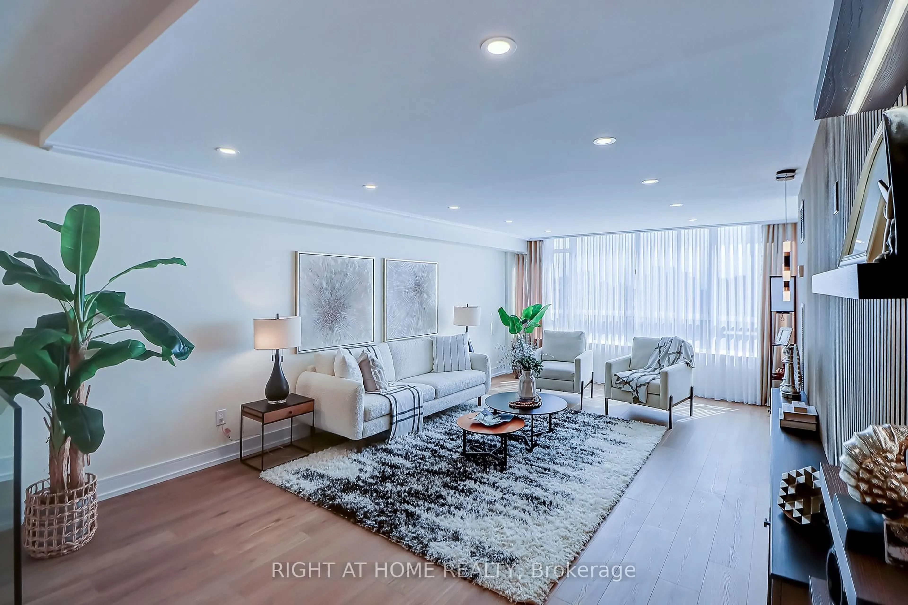 Living room with furniture, unknown for 130 Carlton St #1207, Toronto Ontario M5A 4K3