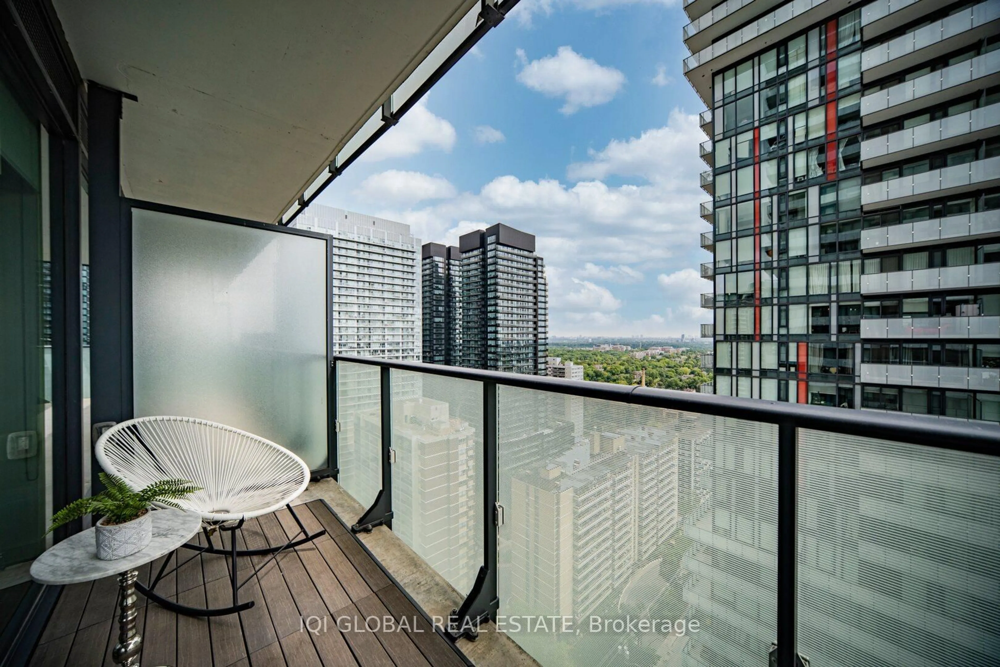 Balcony in the apartment, city buildings view from balcony for 161 Roehampton Ave #2505, Toronto Ontario M4P 0C8